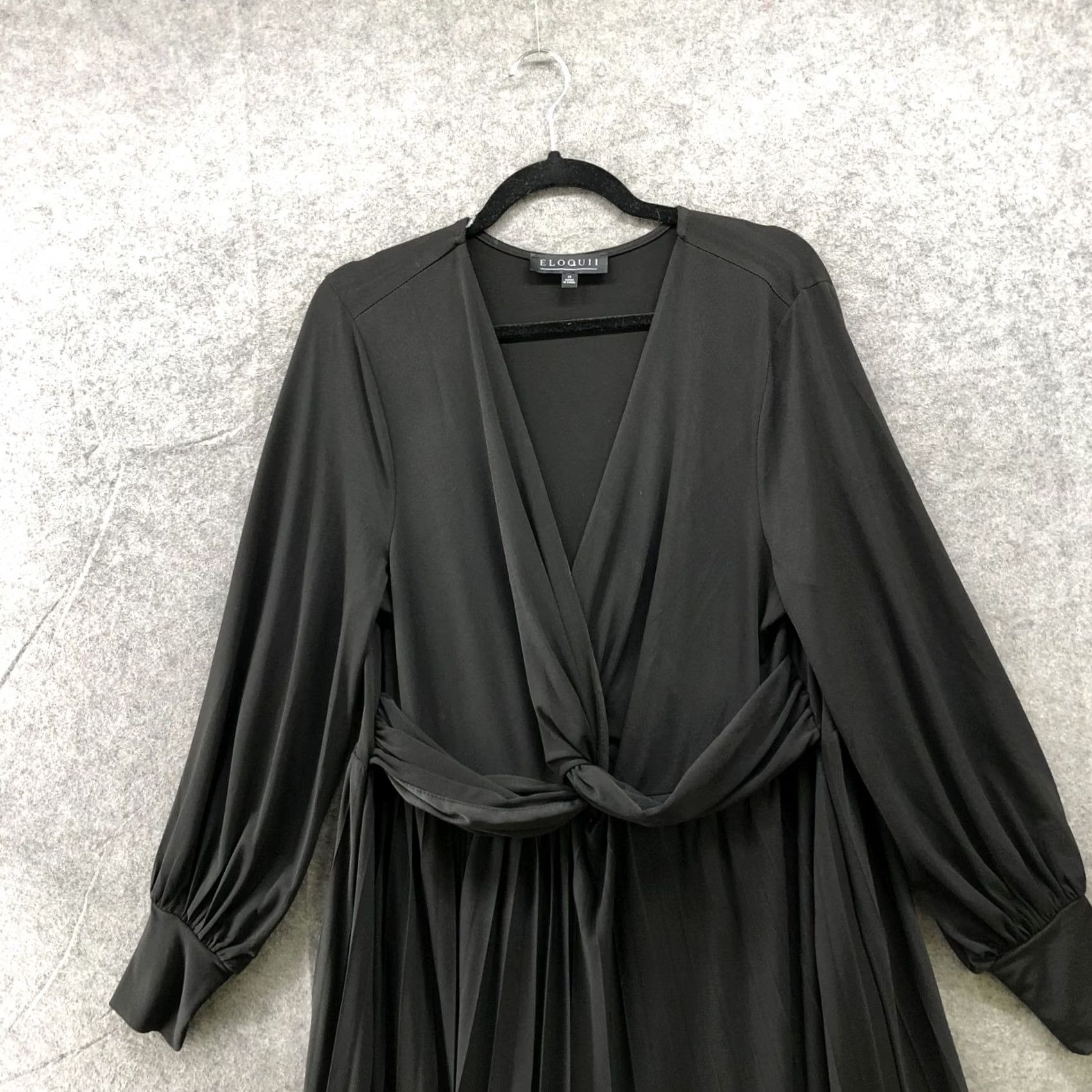 Vintage Eloquii Knot Front Pleated Skirt Dress Black Long Sleeve Knee Length 18 Plus Women A-Line V-Neck Jersey Knit Professional Wearable Dress Size XXL / US 16-18 / IT 52-54 - 3 Thumbnail