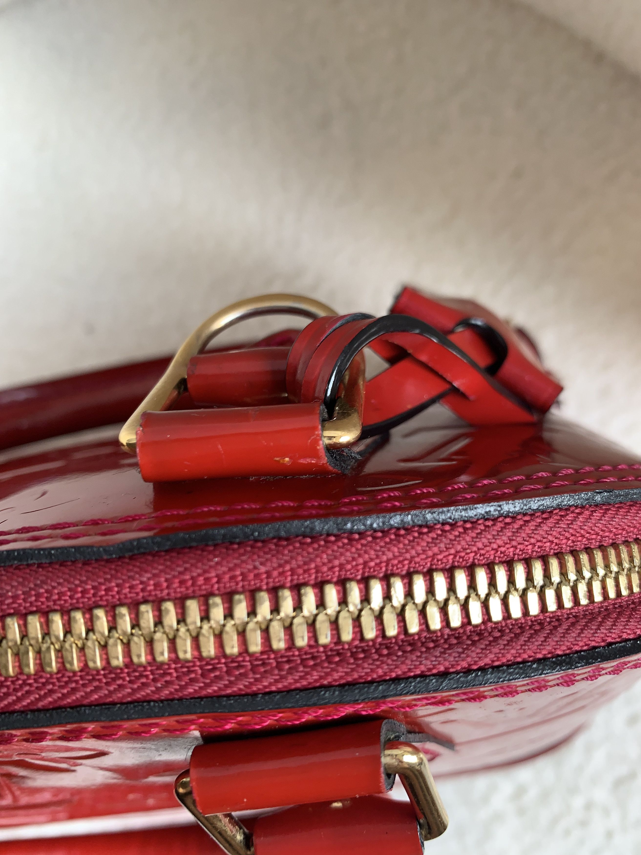 Louis Vuitton Authentic Louis Vuitton Alma BB Vernis – Rose Indien Size ONE SIZE - 16 Thumbnail