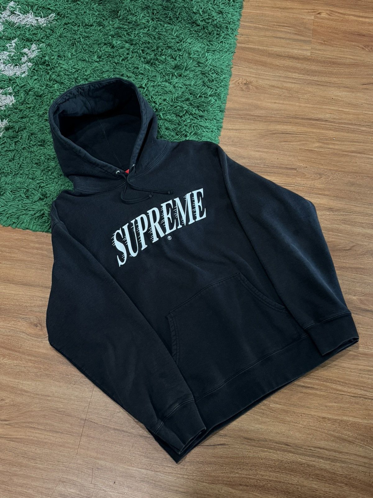 SUPREME - Fast Motion Logo Hoodie - Large