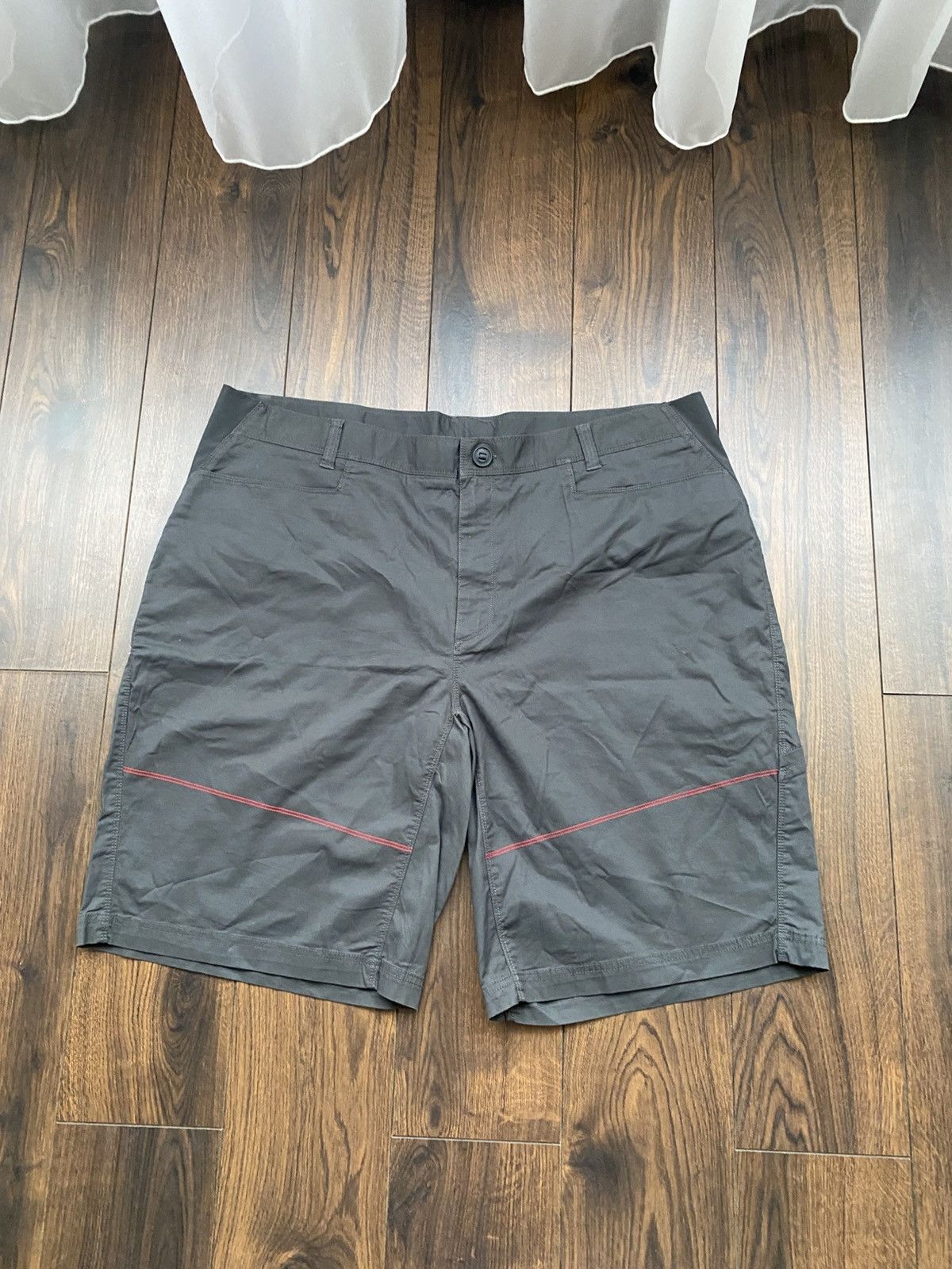 The North Face vintage trekking THE NORTH FACE shorts outdoor Size US 38 / EU 54 - 2 Thumbnail