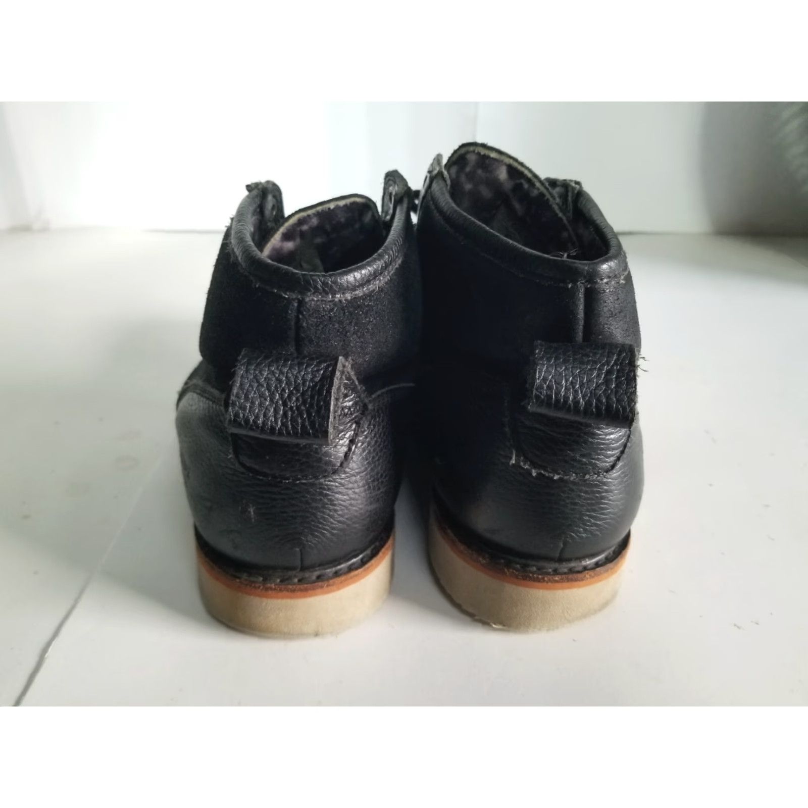 Globe Globe Boots Daley Chukka Leather Black Mens 10 US Lace Up Suede Outsole Non-Slip Cushioned Comfort Size US 9 / EU 42 - 3 Thumbnail