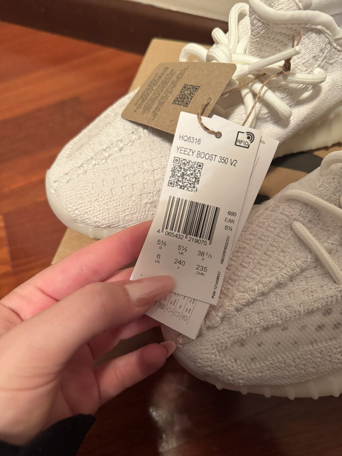 Adidas Yeezy boost 350 V2 Size US 7.5 / IT 37.5 - 2 Thumbnail