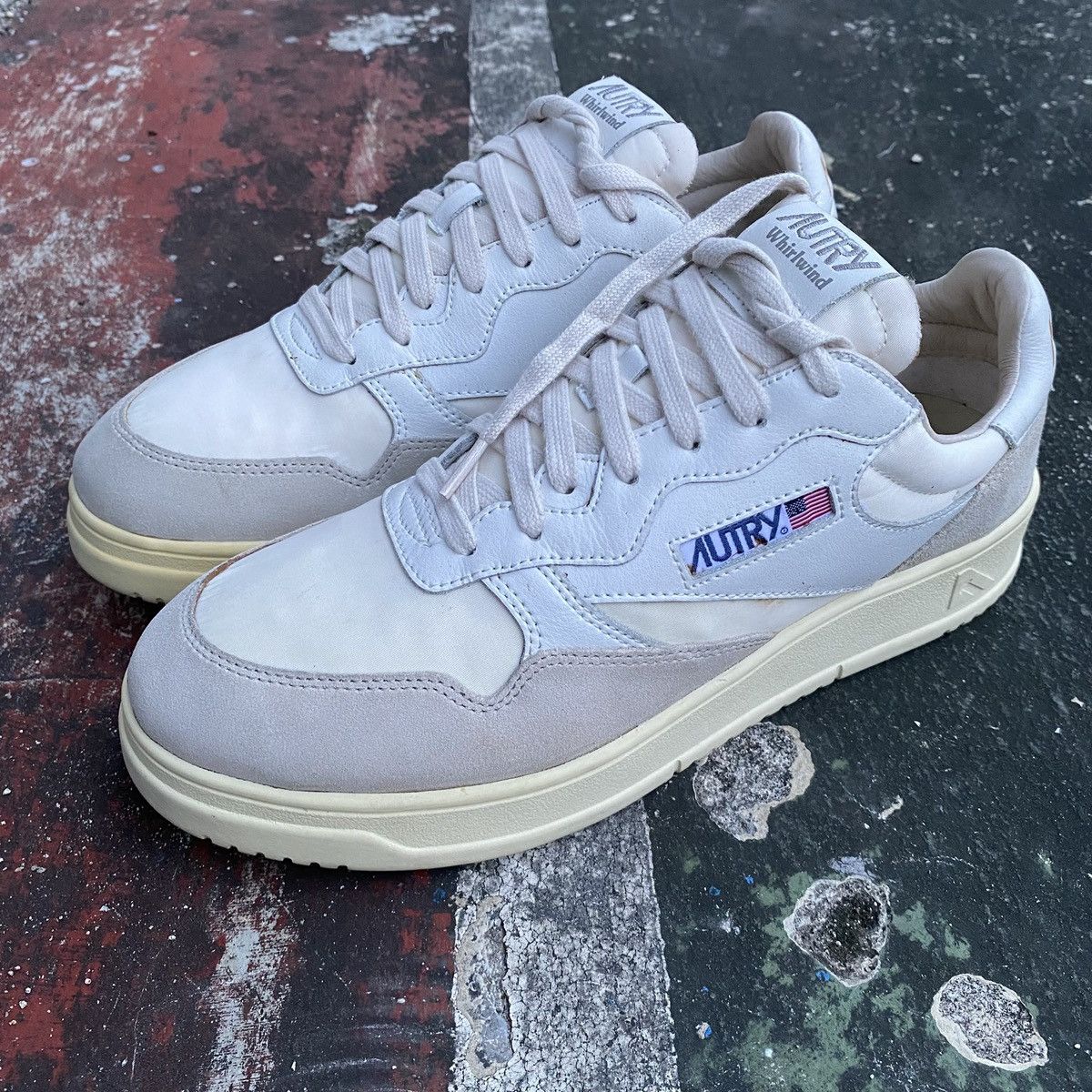 AUTRY AUTRY whirlwind low leather suede white Size US 10 / EU 43 - 1 Thumbnail