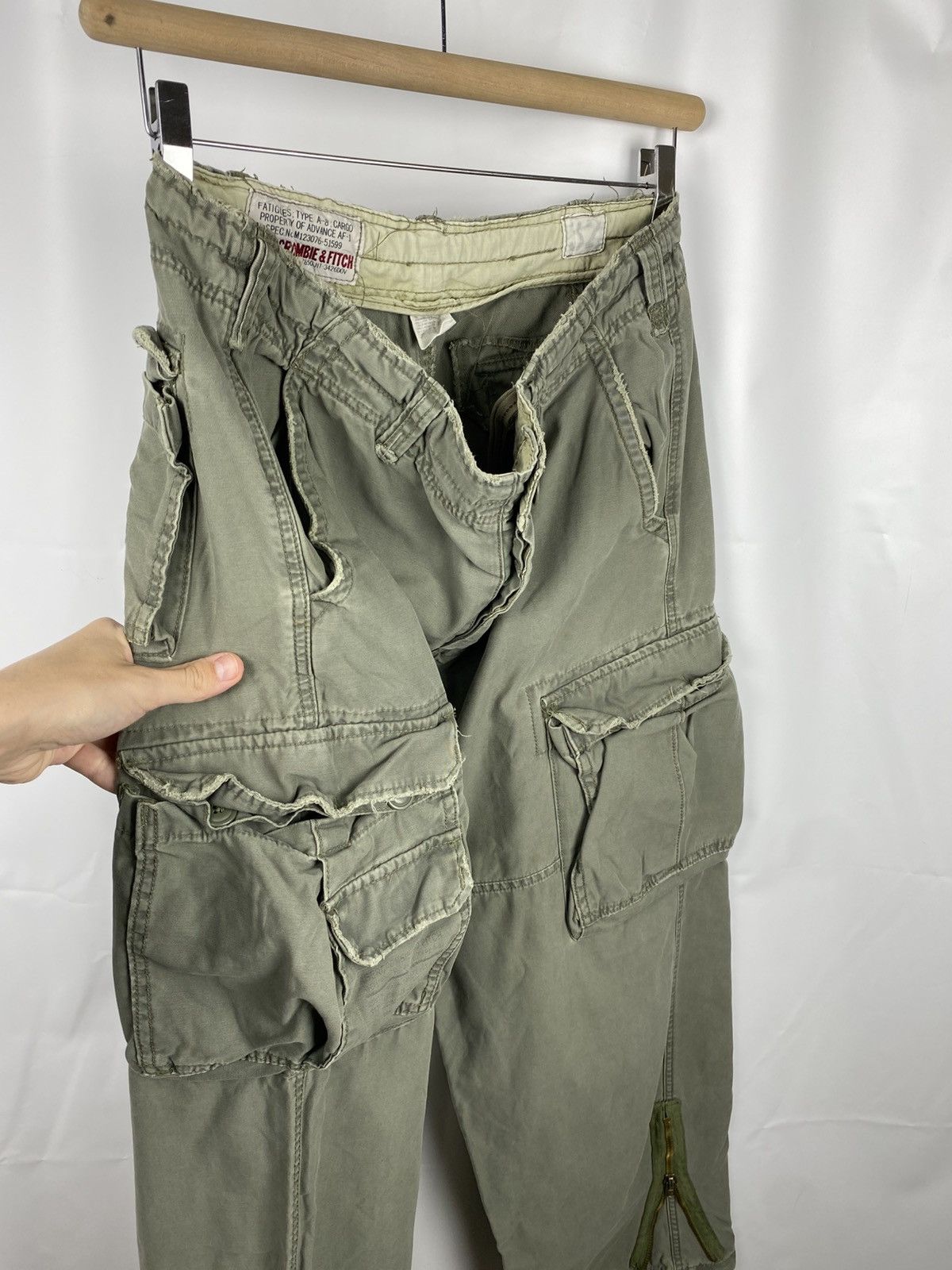 Abercrombie & Fitch Abercrombie & Fitch Paratrooper Pants Vintage Cargo size 32 Size US 32 / EU 48 - 15 Thumbnail