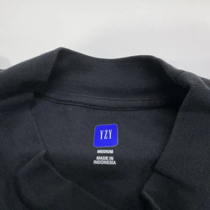 Balenciaga Balenciaga YEEZY x GAP x Balenciaga Logo Crop Tee -2507 Size US M / EU 48-50 / 2 - 7 Thumbnail