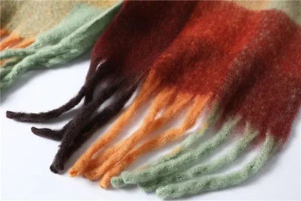 Japanese Brand × Vintage Fashion Plaid Winter Hairy Bufanda Scarves Size ONE SIZE - 3 Thumbnail