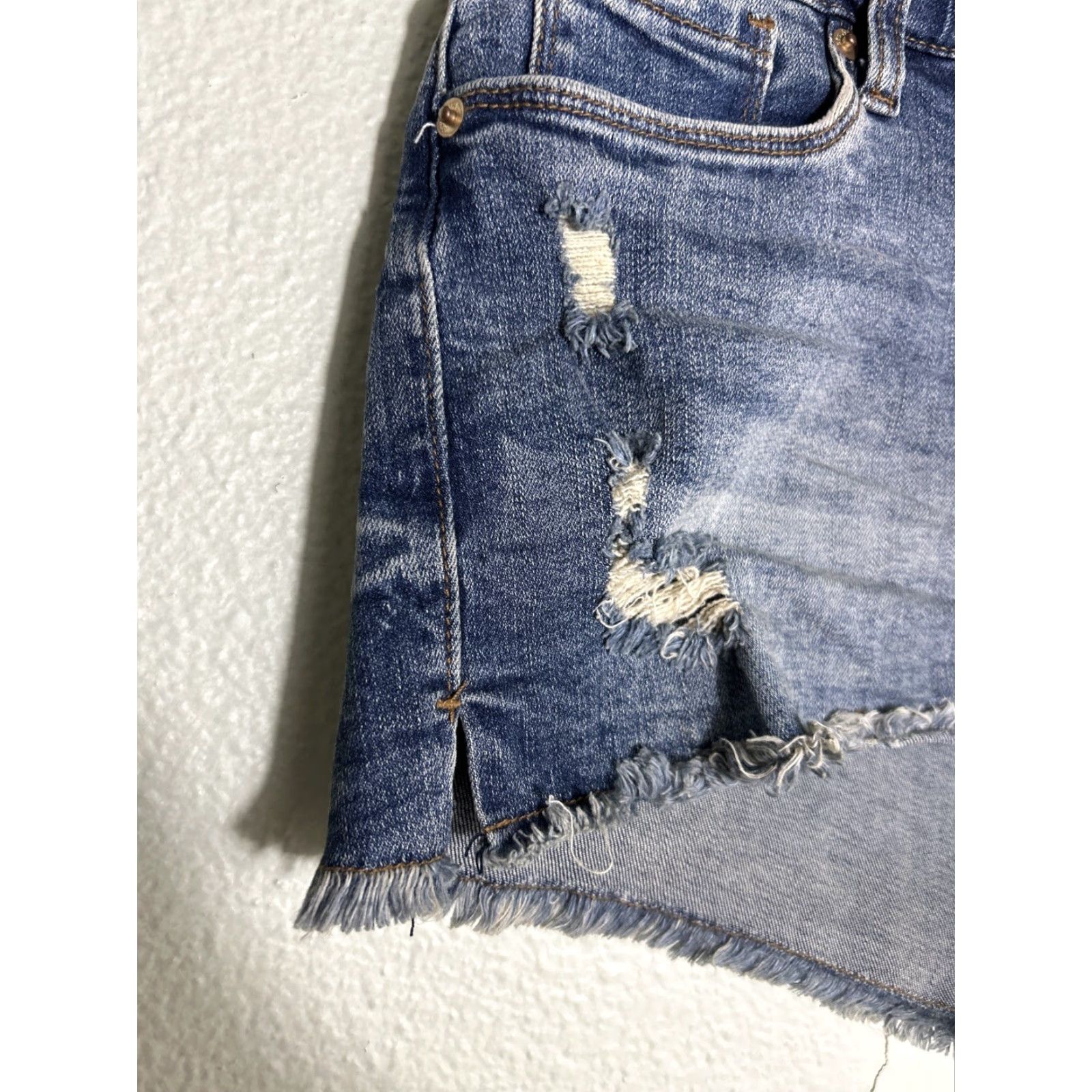 Denime STS Blue Womens Cut Off Denim Boyfriend Shorts Distressed Size 28x2 Size 28" / US 6 / IT 42 - 5 Thumbnail