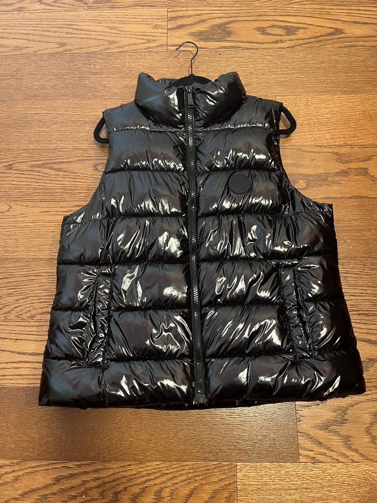 DKNY DKNY sports black glossy vest Size US XL / EU 56 / 4 - 1 Thumbnail