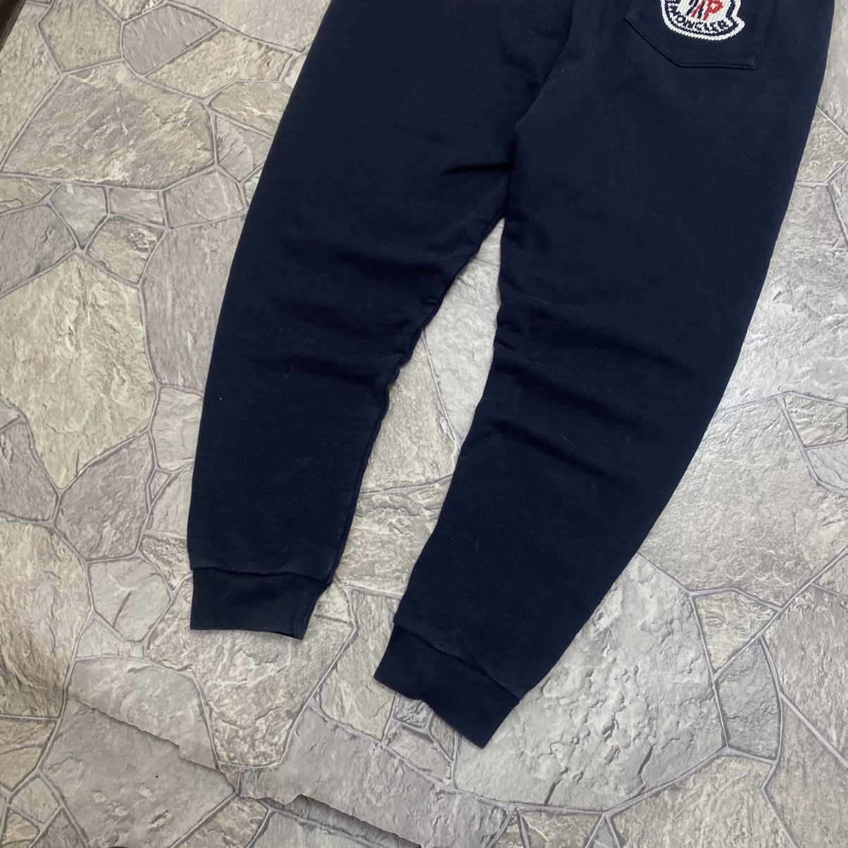 Moncler Moncler Sweatpants Big Logo Joggers Size US 36 / EU 52 - 3 Thumbnail