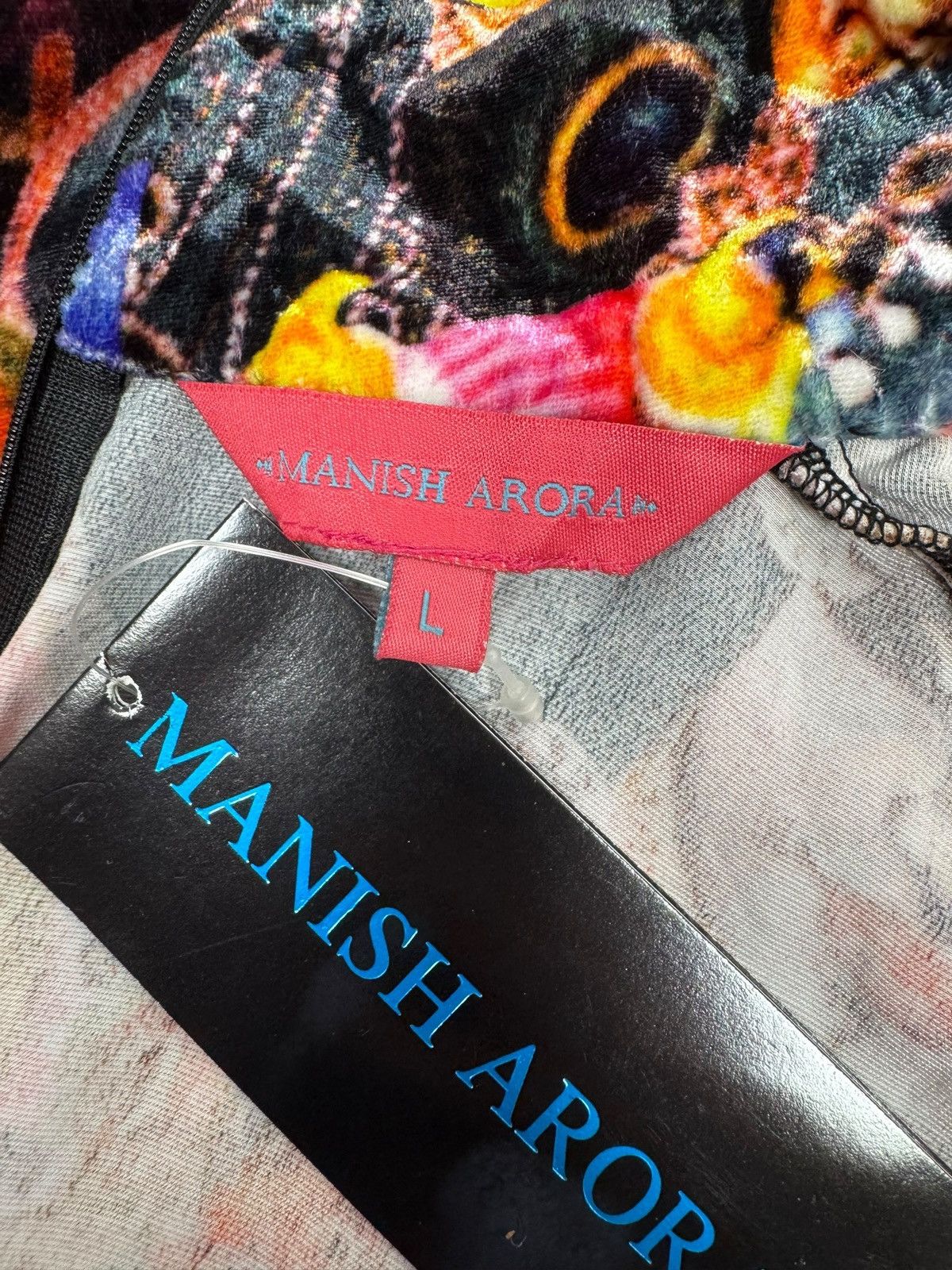 Manish Arora Manish Arora Printed Blouse 100% Silk Mock Neck India size L Size L / US 10 / IT 46 - 11 Thumbnail