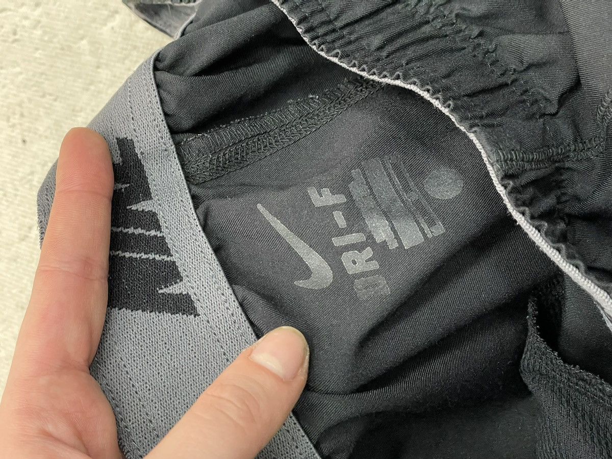 Nike Nike baggy Nylon y2k drill track pants hype Size US 32 / EU 48 - 6 Thumbnail