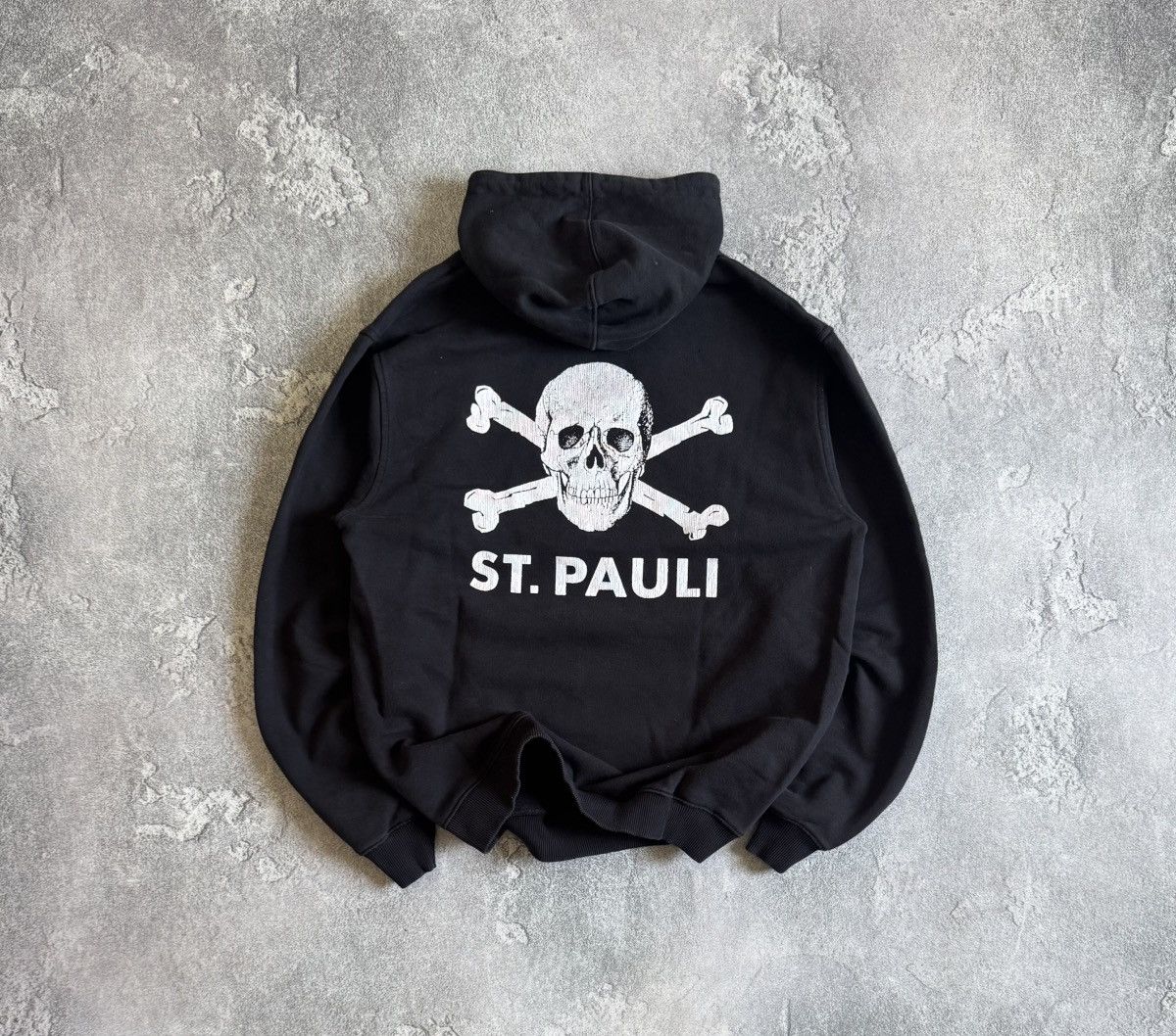 Vintage ST.PAULI RETRO hoodie big logo skeleton 💀 bones jumper Size US L / EU 52-54 / 3 - 1 Thumbnail
