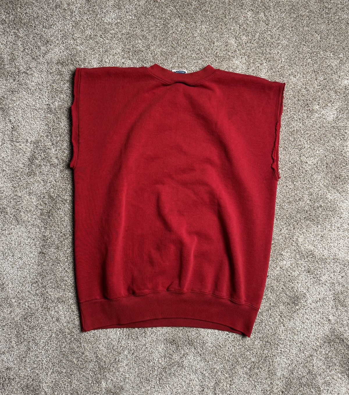 Nutmeg RED VINTAGE NUTMEG MADE IN USA CUT-OFF SLEVE SWEATSHIRT Size US L / EU 52-54 / 3 - 5 Thumbnail