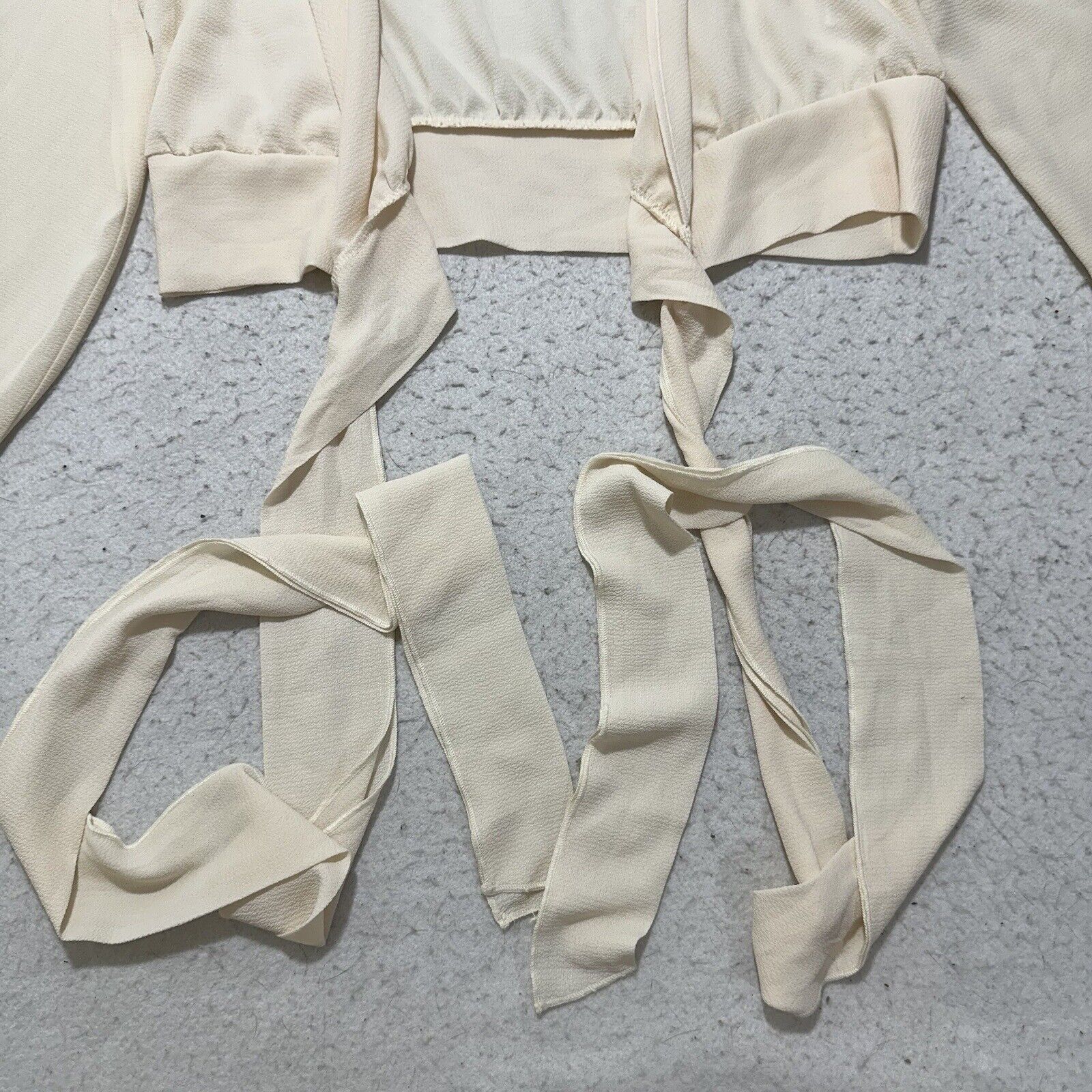 Other Fashion Nova Medium Little White Lies Top Tie Waist Blouse Size M / US 6-8 / IT 42-44 - 7 Thumbnail