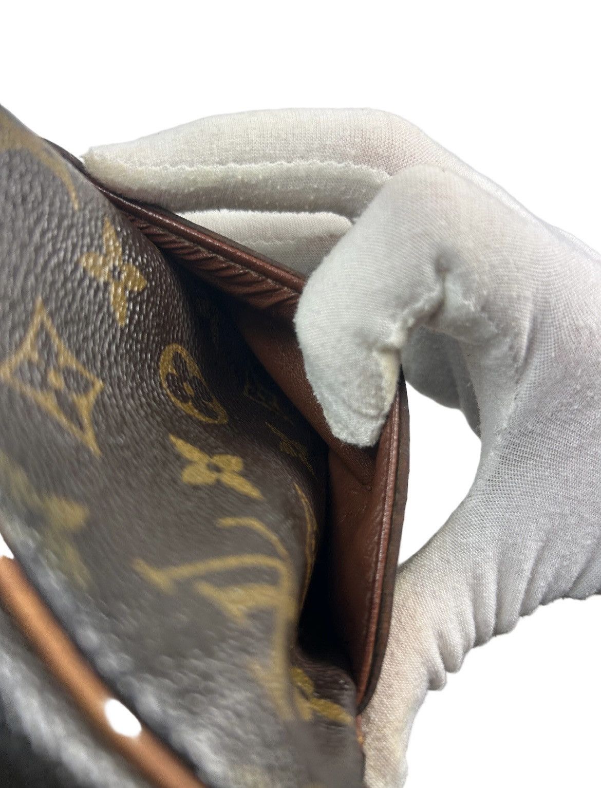 Louis Vuitton Louis Vuitton Monogram Crossbody Bag Size ONE SIZE - 6 Thumbnail