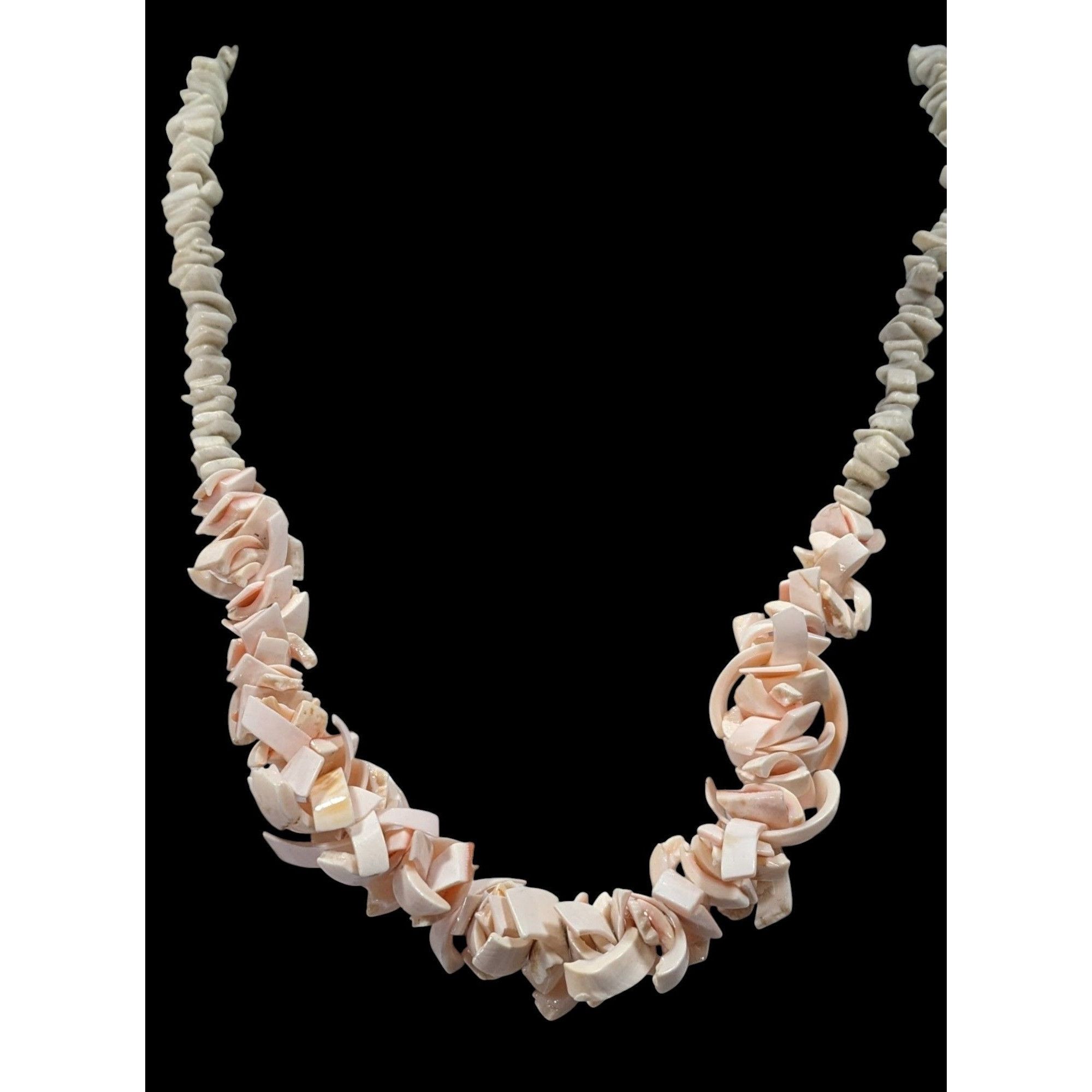 Other Vintage 70s Beachy Pink And White Shell Chip Beaded Necklace Size ONE SIZE - 2 Thumbnail
