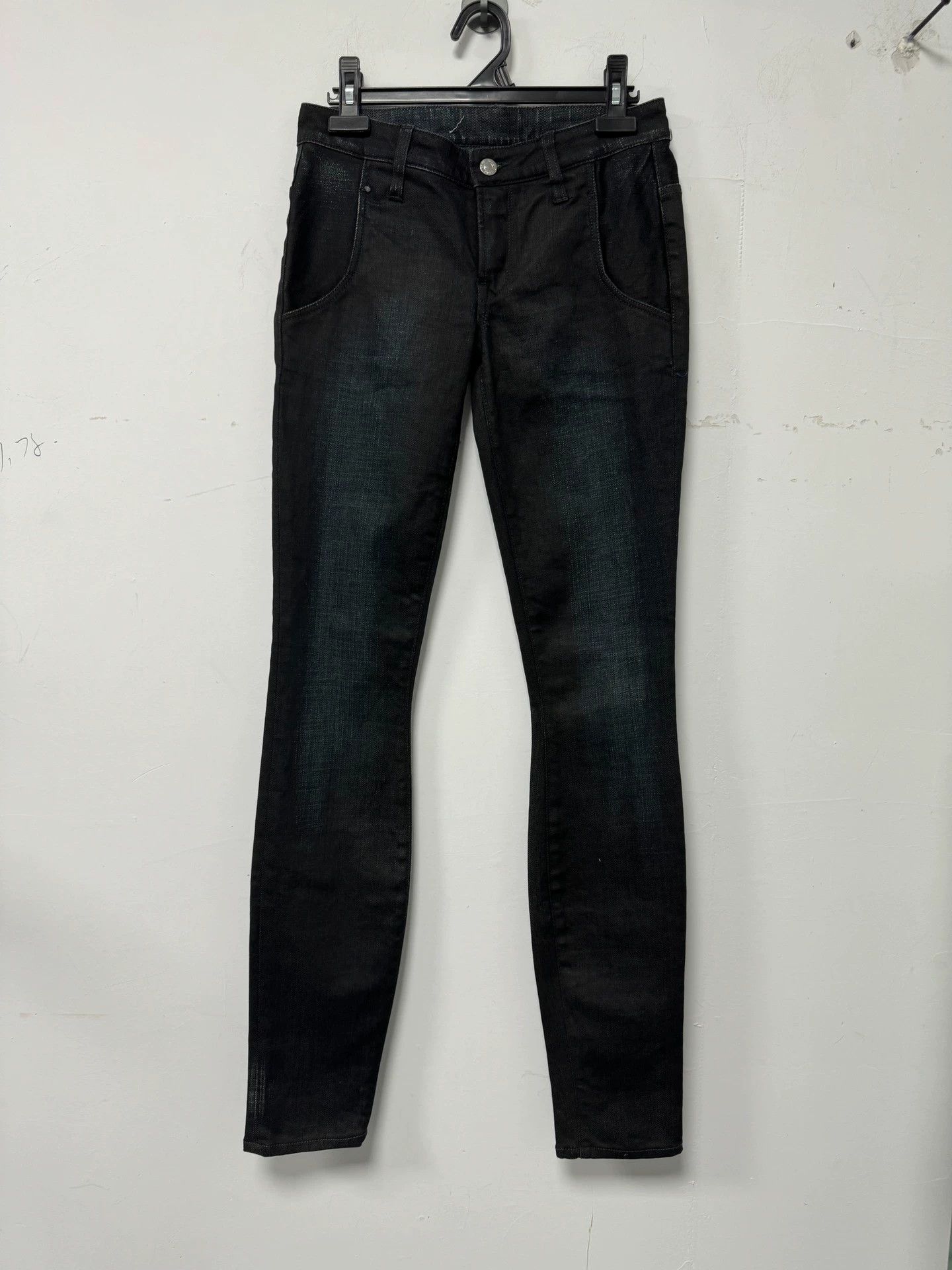 Helmut Lang Helmut Lang Sickle-Shaped Denim Jeans Size 25" / US 0 / IT 36 - 1 Thumbnail
