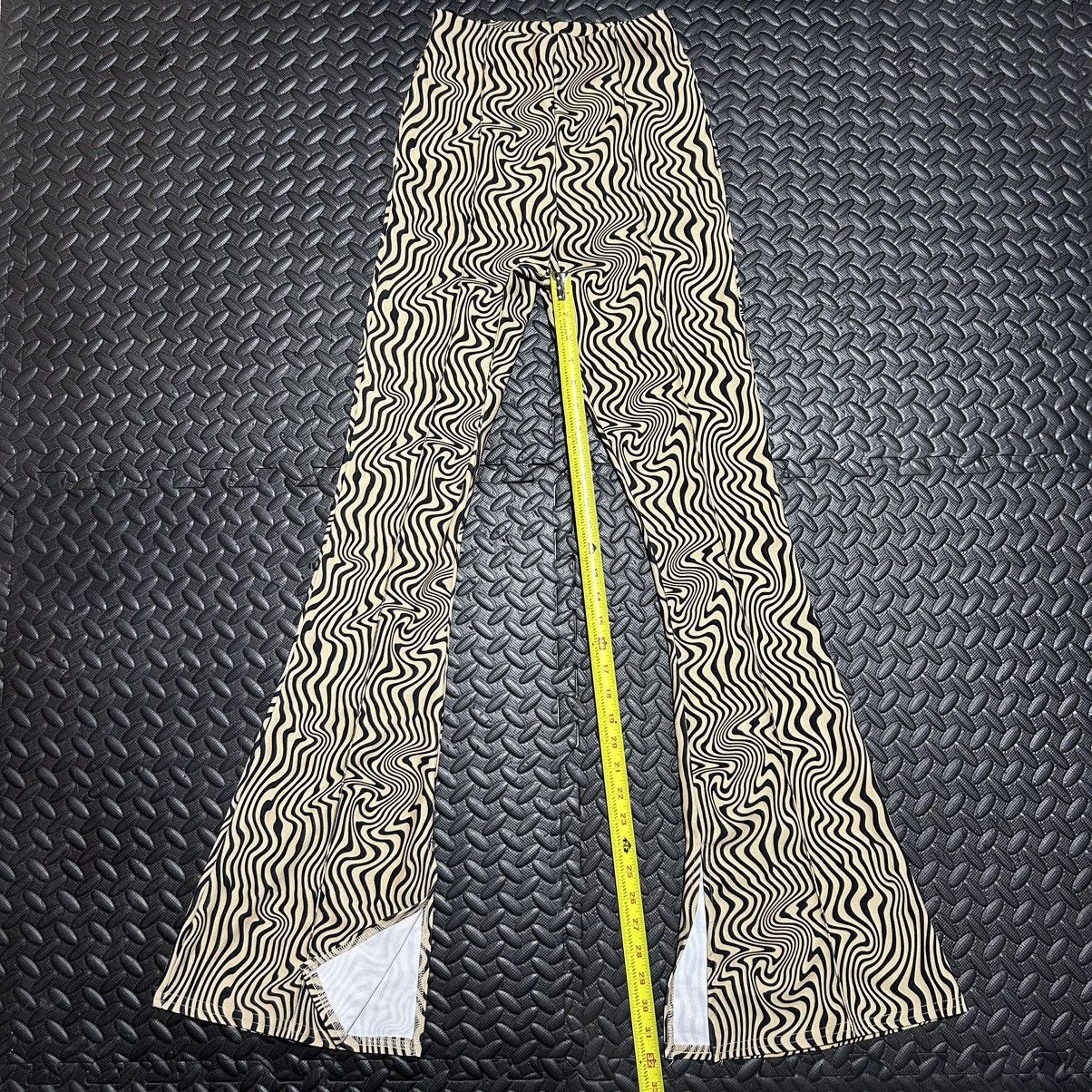 PrettyLittleThing Pretty Little Thing Flare Pants Swirl Wide Leg Slit Size 2 Size 26" / US 2 / IT 38 - 7 Thumbnail