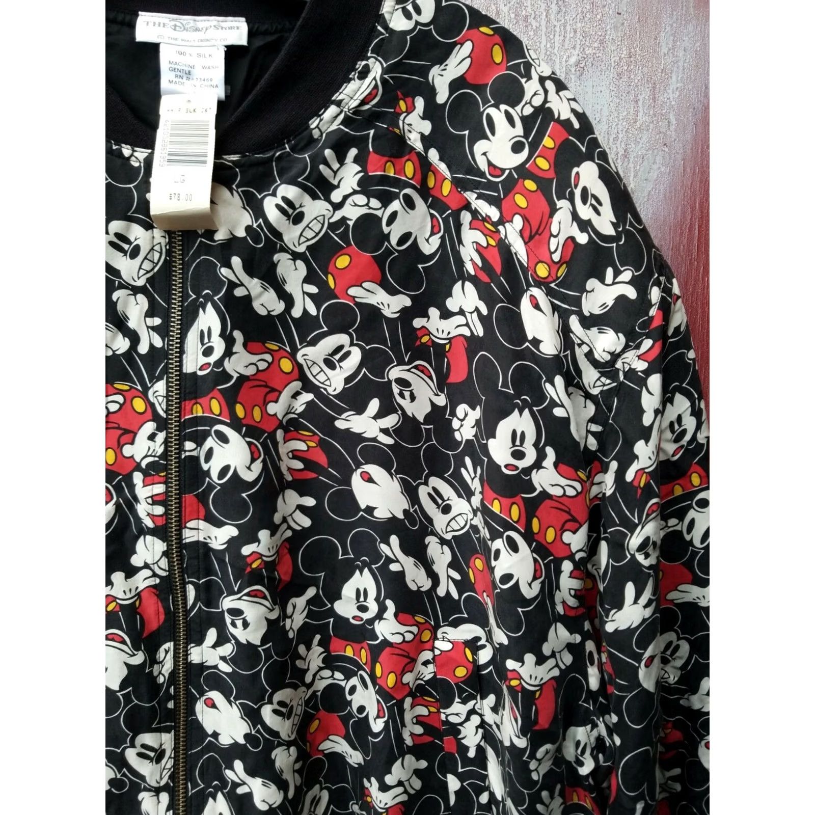 Disney VINTAGE Disney Silk Bomber Jacket Mickey Mouse ALL OVER PRINT LARGE Mens Silk Bomber Jacket Black L Mickey Mouse 90s Theme 90s Jacket Mens Size US L / EU 52-54 / 3 - 3 Thumbnail
