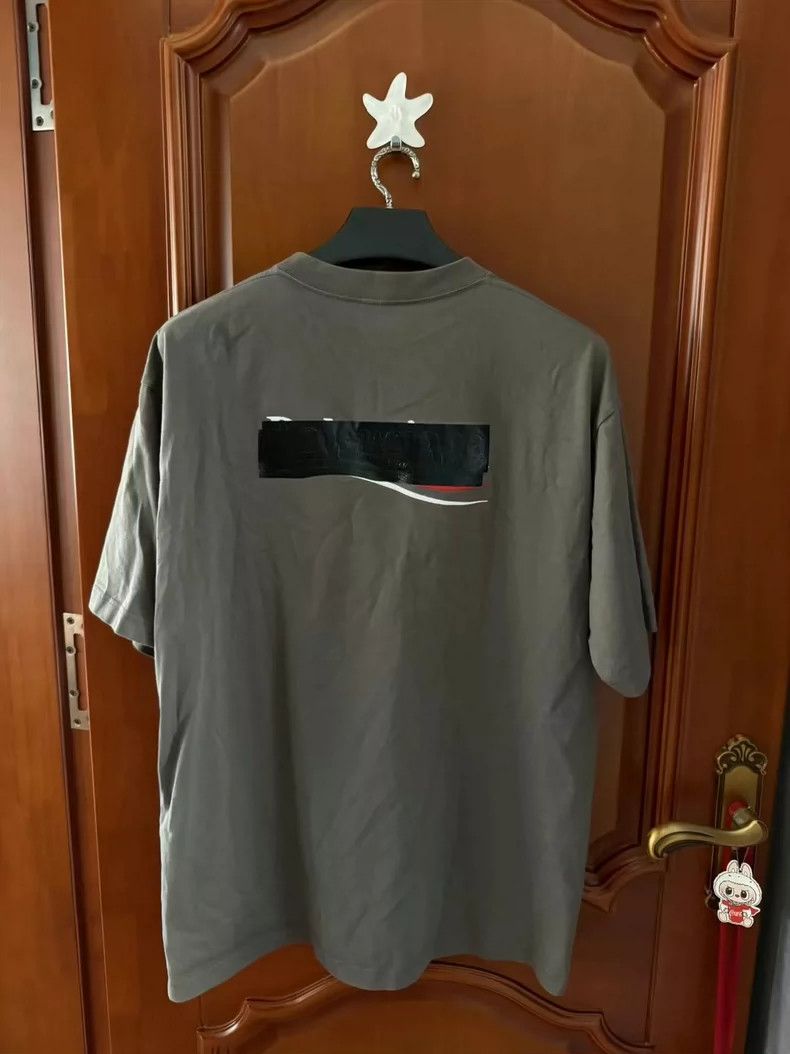 Balenciaga Balenciaga Grey Coke Tape Short Sleeve XS码 Size US XS / EU 42 / 0 - 2 Thumbnail