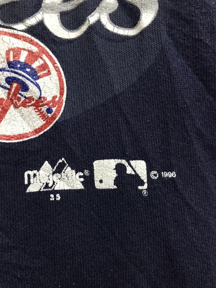 Majestic Vintage 90's New York Yankees Sweatshirts Size US M / EU 48-50 / 2 - 4 Thumbnail