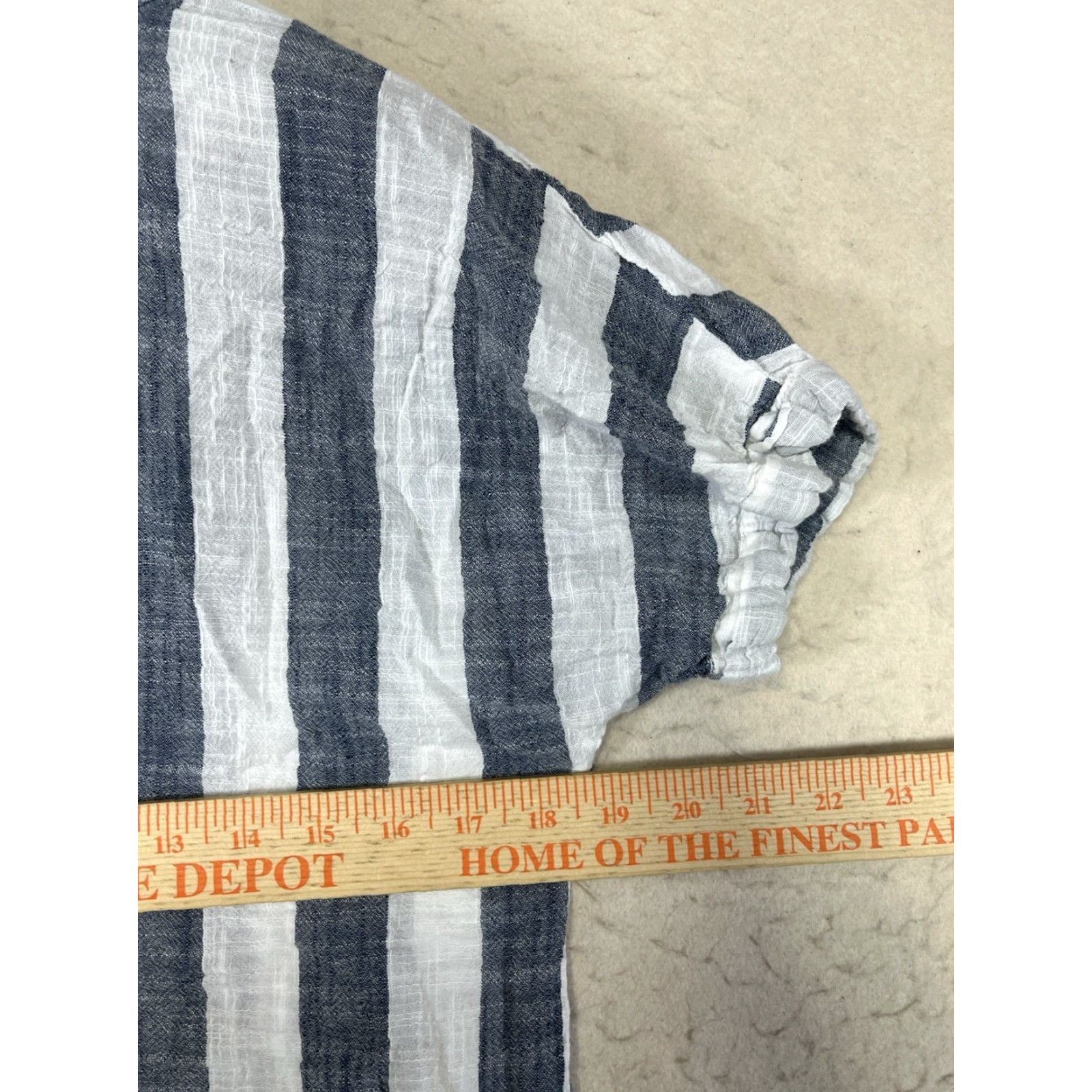 Vintage Studio West Blouse Top Womens S Gray White Striped High Low Slit V Neck Size S / US 4 / IT 40 - 3 Thumbnail