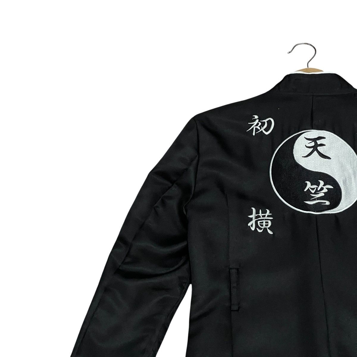 Anime Anime Tokyo Revengers Yin Yang Bosozoku Tokufuku Long Jacket Size US M / EU 48-50 / 2 - 14 Thumbnail