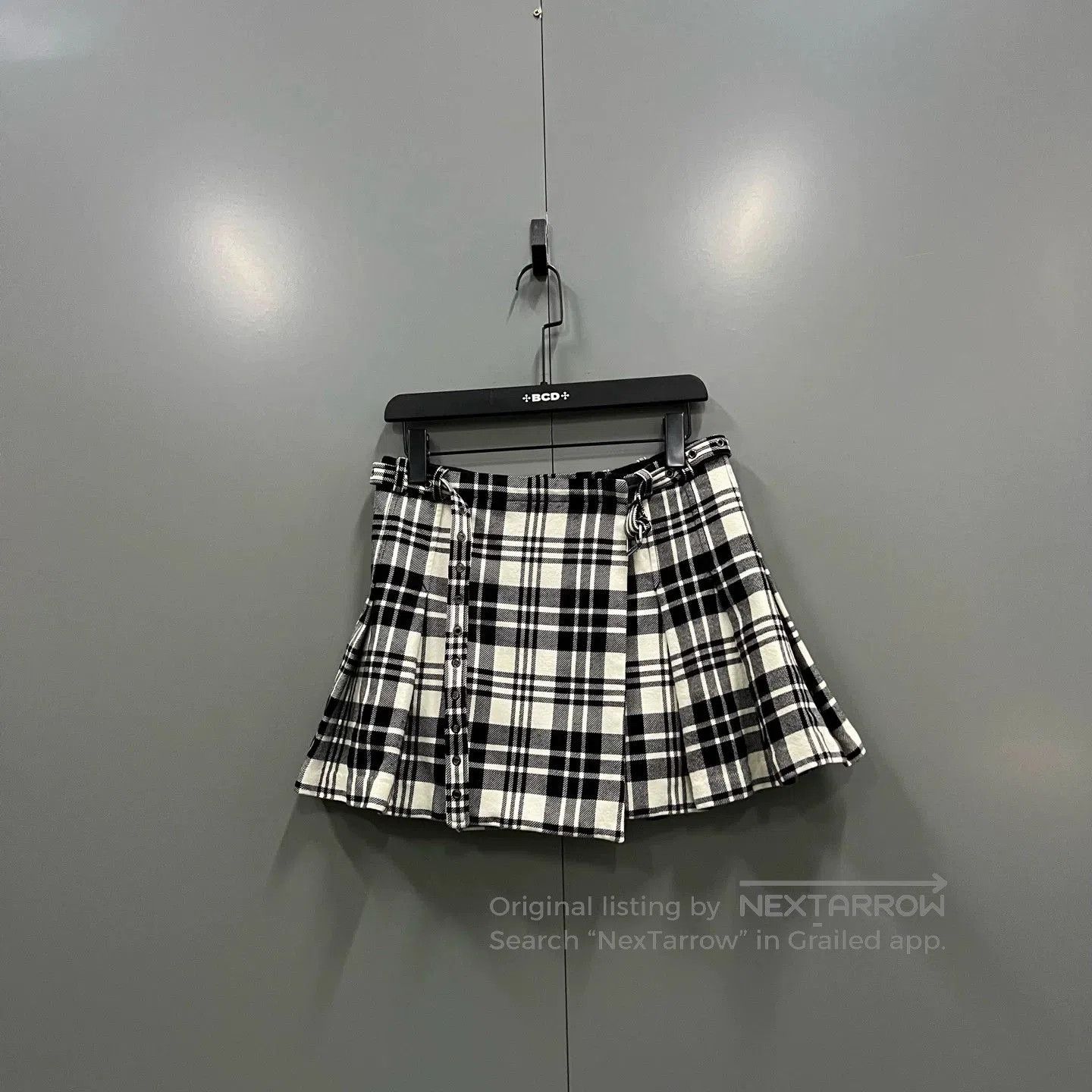 Dior Dior Plaid Mini Skirt. Size 37" - 1 Thumbnail