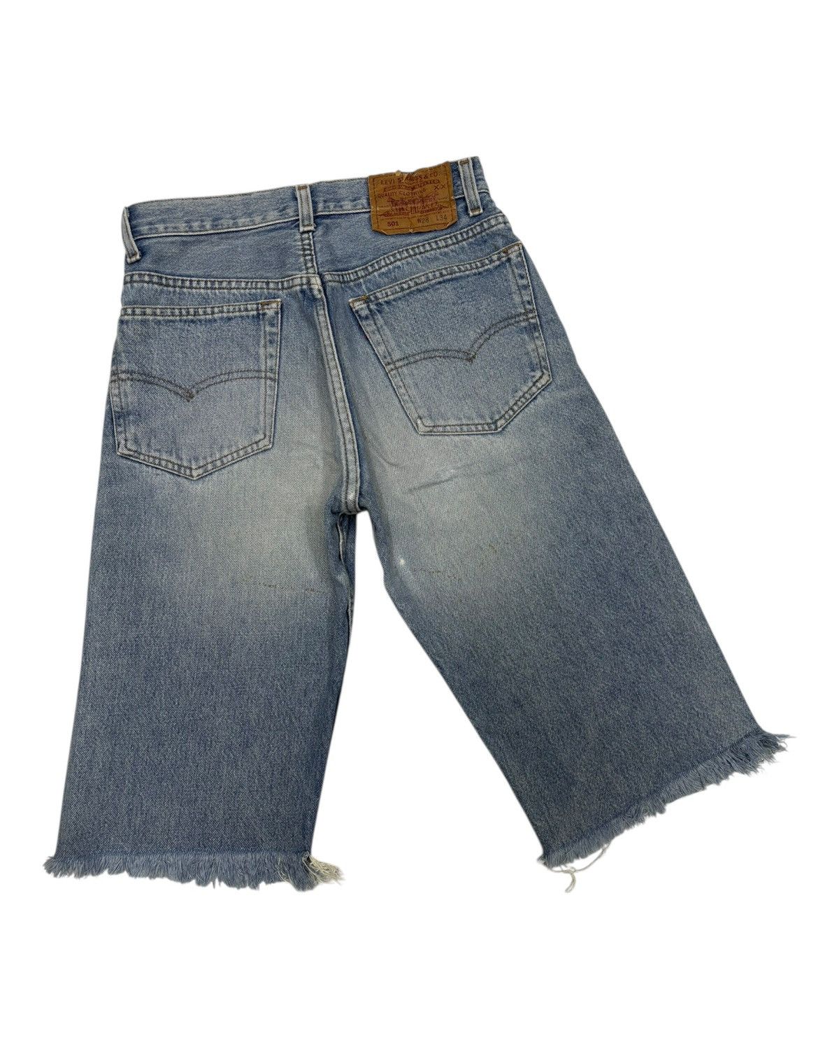 Levi's Vintage Clothing 🔥VINTAGE LEVIS 501 SHORT DISTRESSED DENIM JEANS Size US 26 / EU 42 - 4 Thumbnail