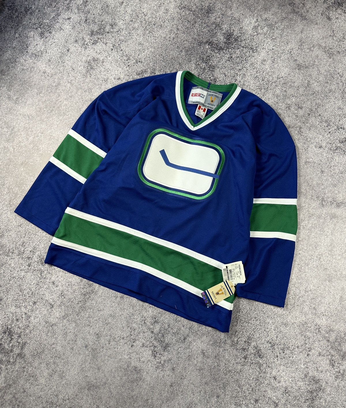 Pre-owned Hockey Jersey X Nhl Vintage Vancouver Canucks Ccm Hockey Jersey Nhl Usa M In Blue