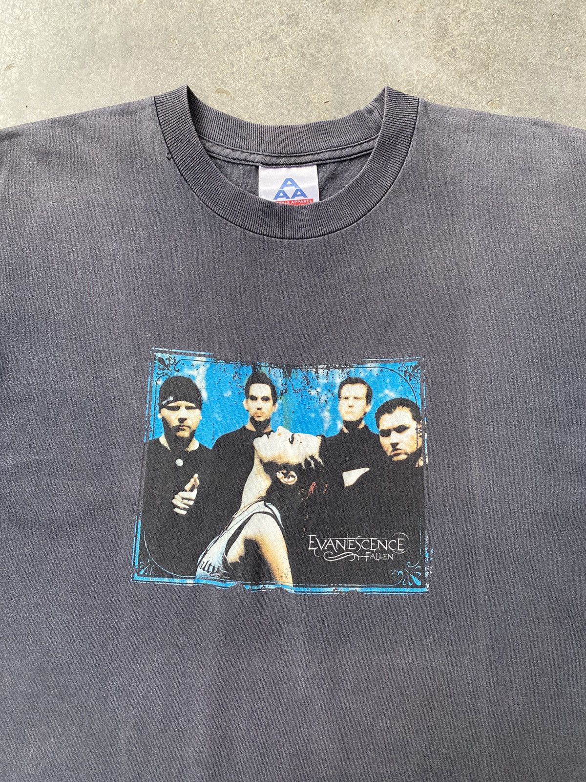Band Tees Sick! Vintage Evanescence Nu Metal Band Faded Tees Size US M / EU 48-50 / 2 - 3 Thumbnail