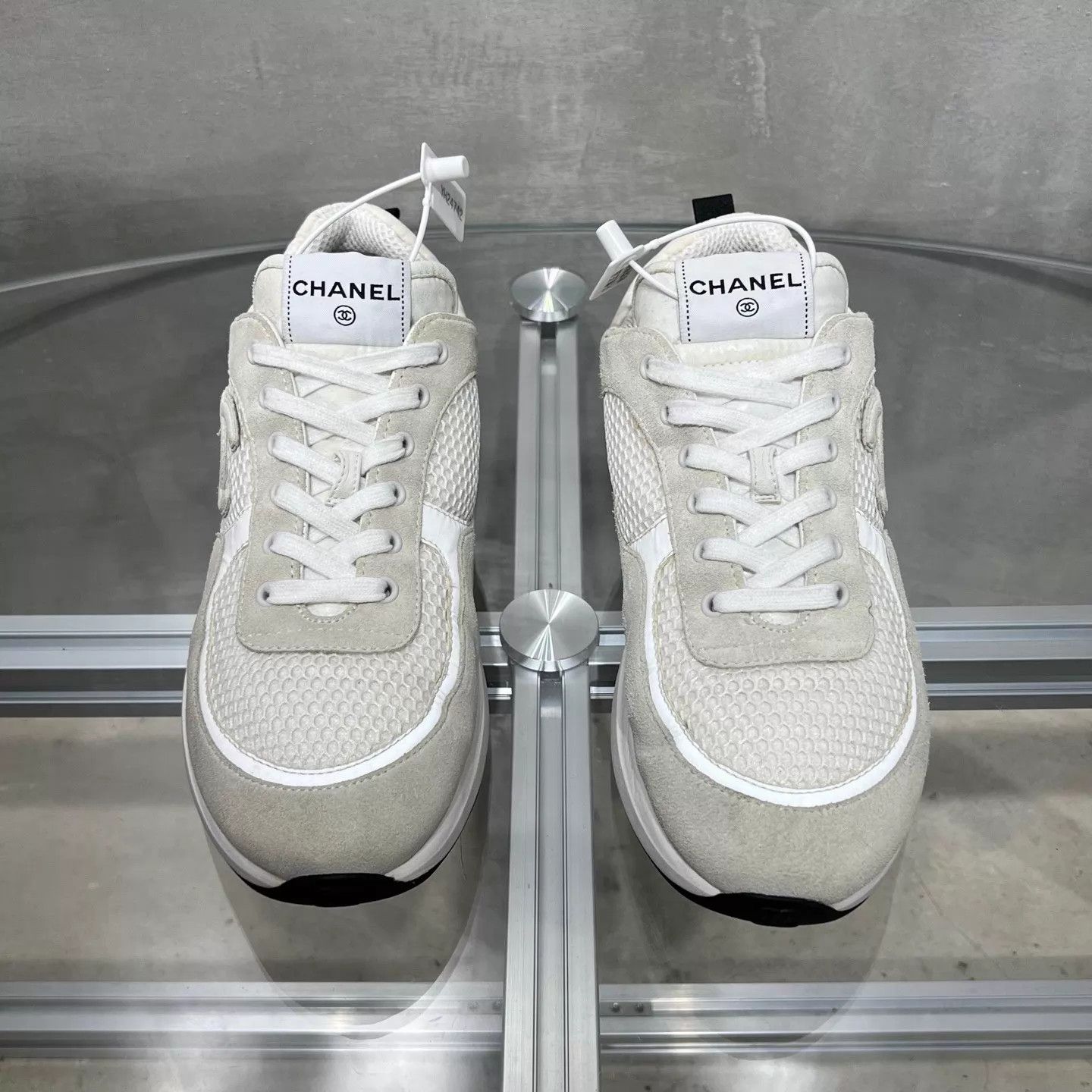 Chanel Chanel Classic CC White Sneaker 43 Size US 10 / EU 43 - 1 Thumbnail
