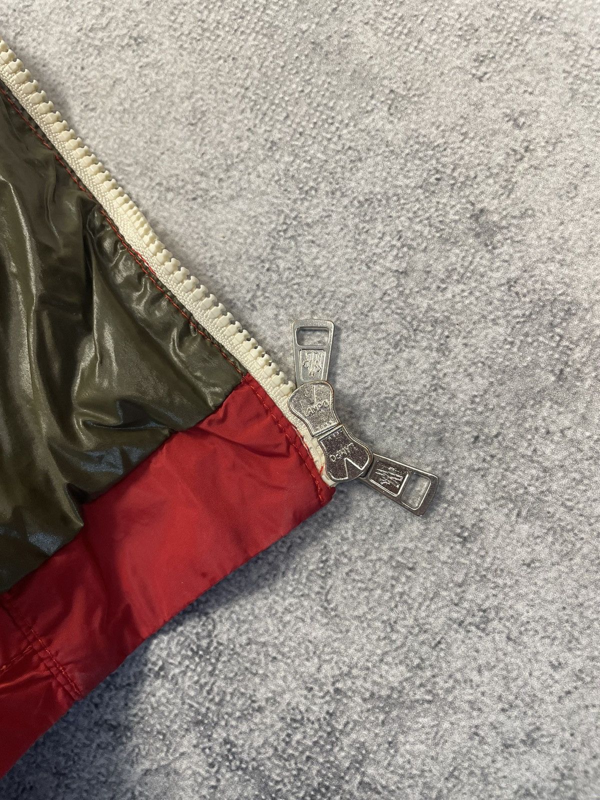 Moncler Moncler thym Lightweight Jacket Red Size US S / EU 44-46 / 1 - 11 Thumbnail