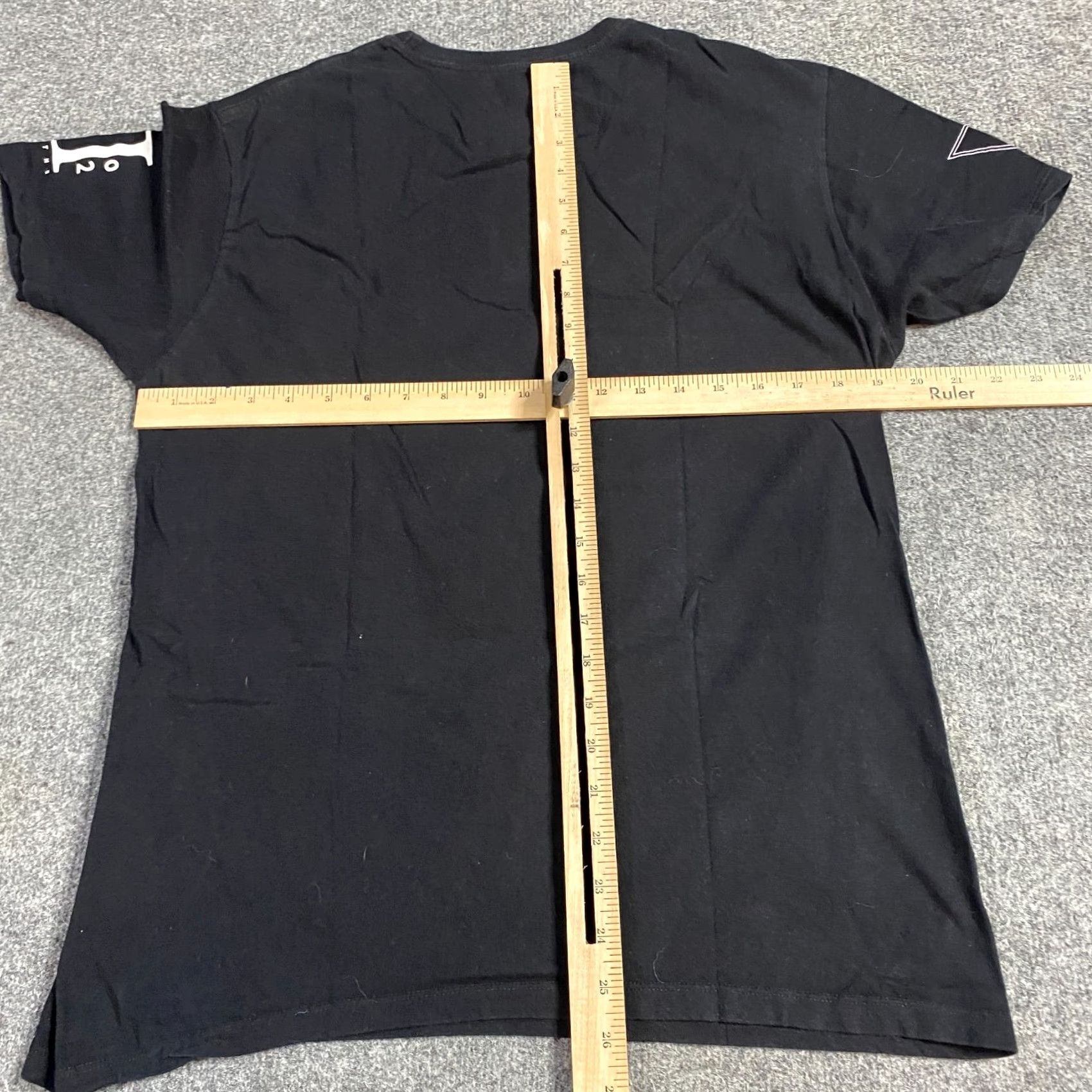 tentree Entree T-Shirt L Black Cotton Jersey Crew Neck Short Sleeve United States Made Band Mens Women Unisex Adults Regular Size Type T-Shirt Size US L / EU 52-54 / 3 - 4 Thumbnail