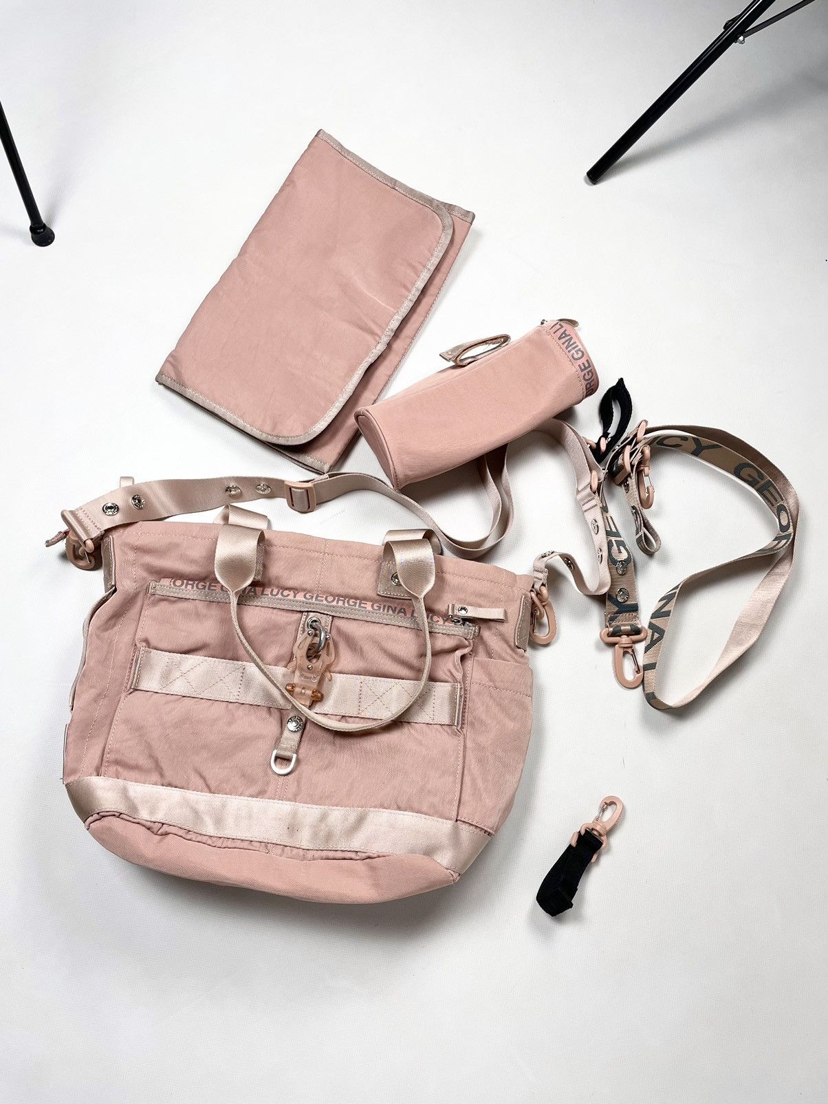 Japanese Brand George Gina & Lucy Little Styler Pink Alyx Carabiner Bag GGL Size ONE SIZE - 3 Thumbnail