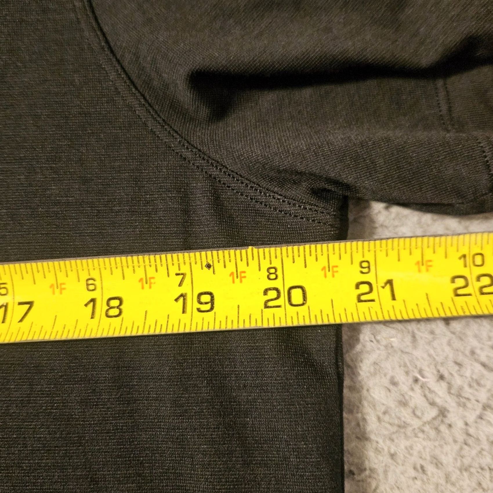 Lululemon Lululemon Mens Polo Shirt Short Sleeve Large Black Athletic Training Golf Size US L / EU 52-54 / 3 - 6 Thumbnail