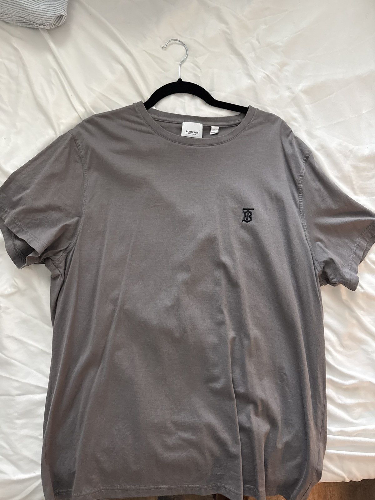 Burberry t-shirt