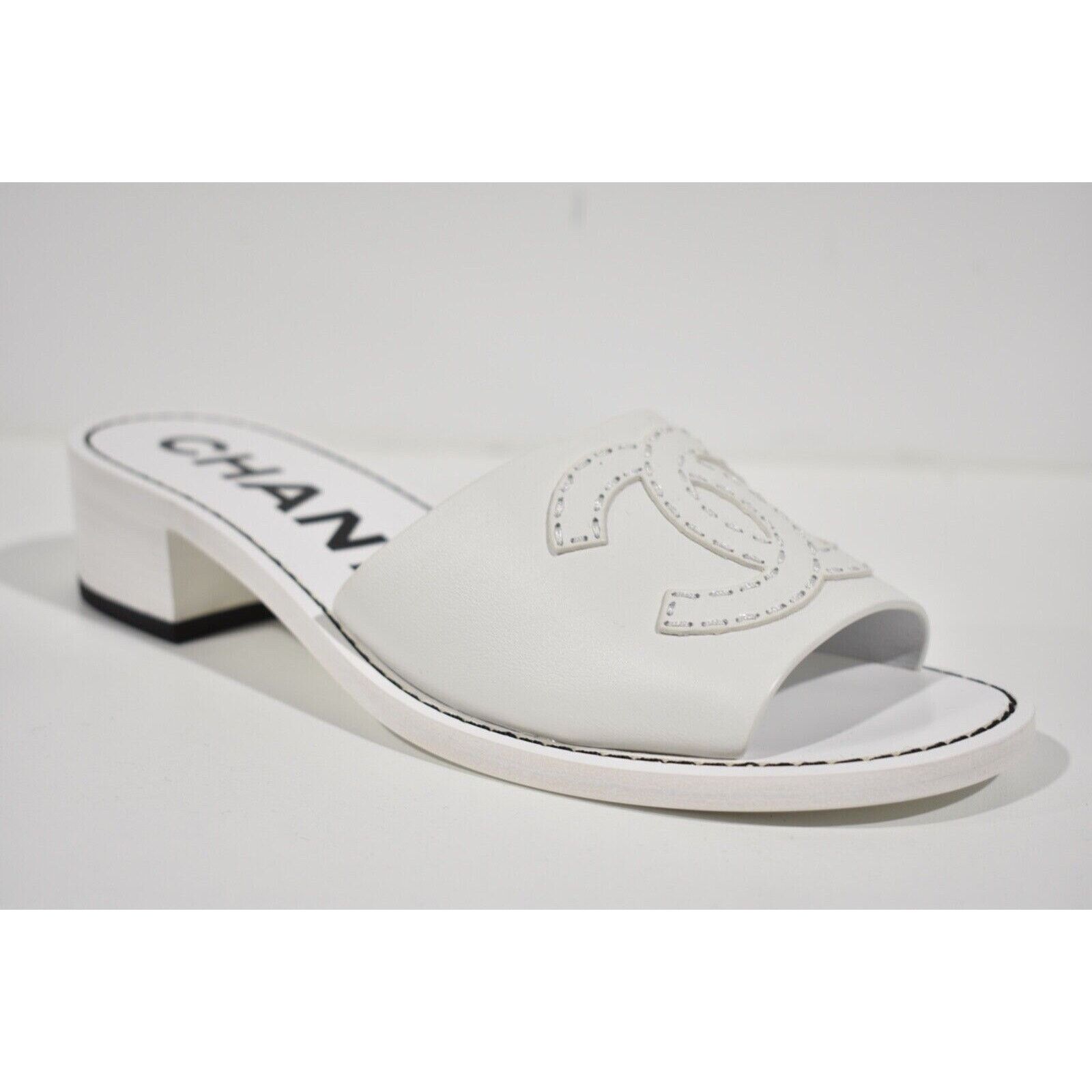 Chanel Chanel 22S White Calfskin Leather CC Logo Mules Slide Size US 10 / IT 40 - 3 Thumbnail