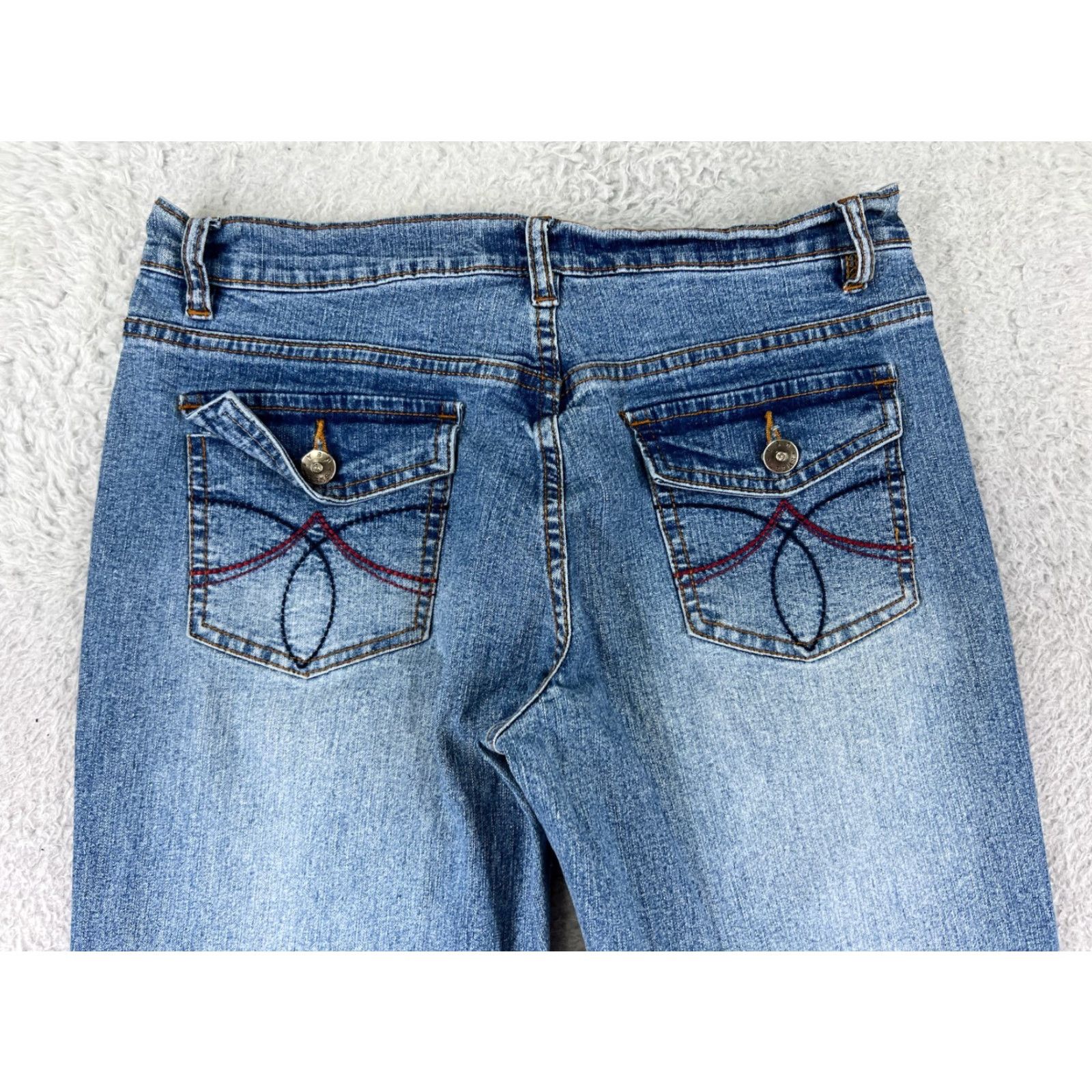 Vintage Sweet Jeans Women 9 Blue Denim Straight Leg Medium Wash Embroidered Cotton Denim Size 30" / US 8 / IT 44 - 3 Thumbnail