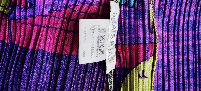 Pleats Please Issey Miyake Issey Miyake Purple Traveler zipper Size L / US 10 / IT 46 - 2 Thumbnail