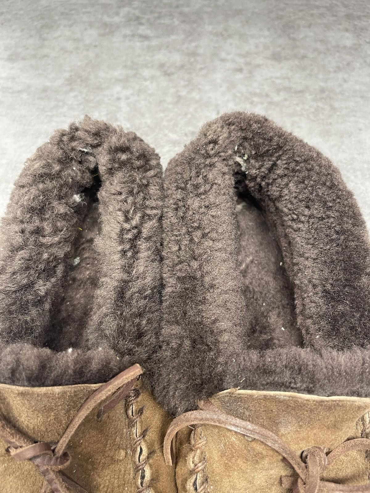 L.L. Bean LL Bean Wicked Good Moccasin Slippers Womens Size 8 Brown Size US 8 / IT 38 - 9 Thumbnail