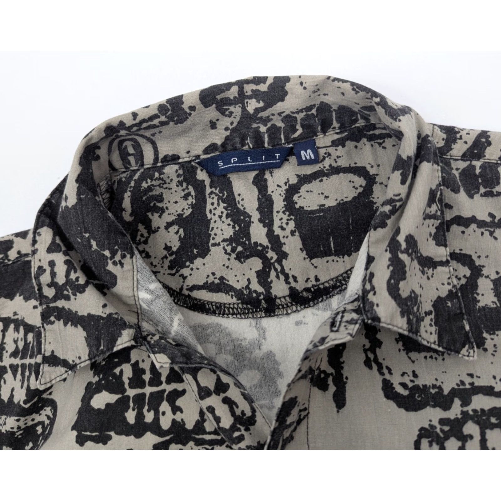 Vintage Split Shirt Mens M Button-Down Short Sleeve Cotton Gray Embroidered 90s Y2K Split Tapa Hibiscus Size US M / EU 48-50 / 2 - 7 Thumbnail