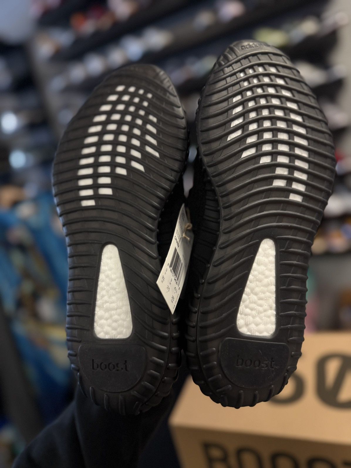 Adidas × Yeezy Yeezy 350 Bread Size 9.5 Brand New (CP9652) Size US 9.5 / EU 42-43 - 18 Thumbnail