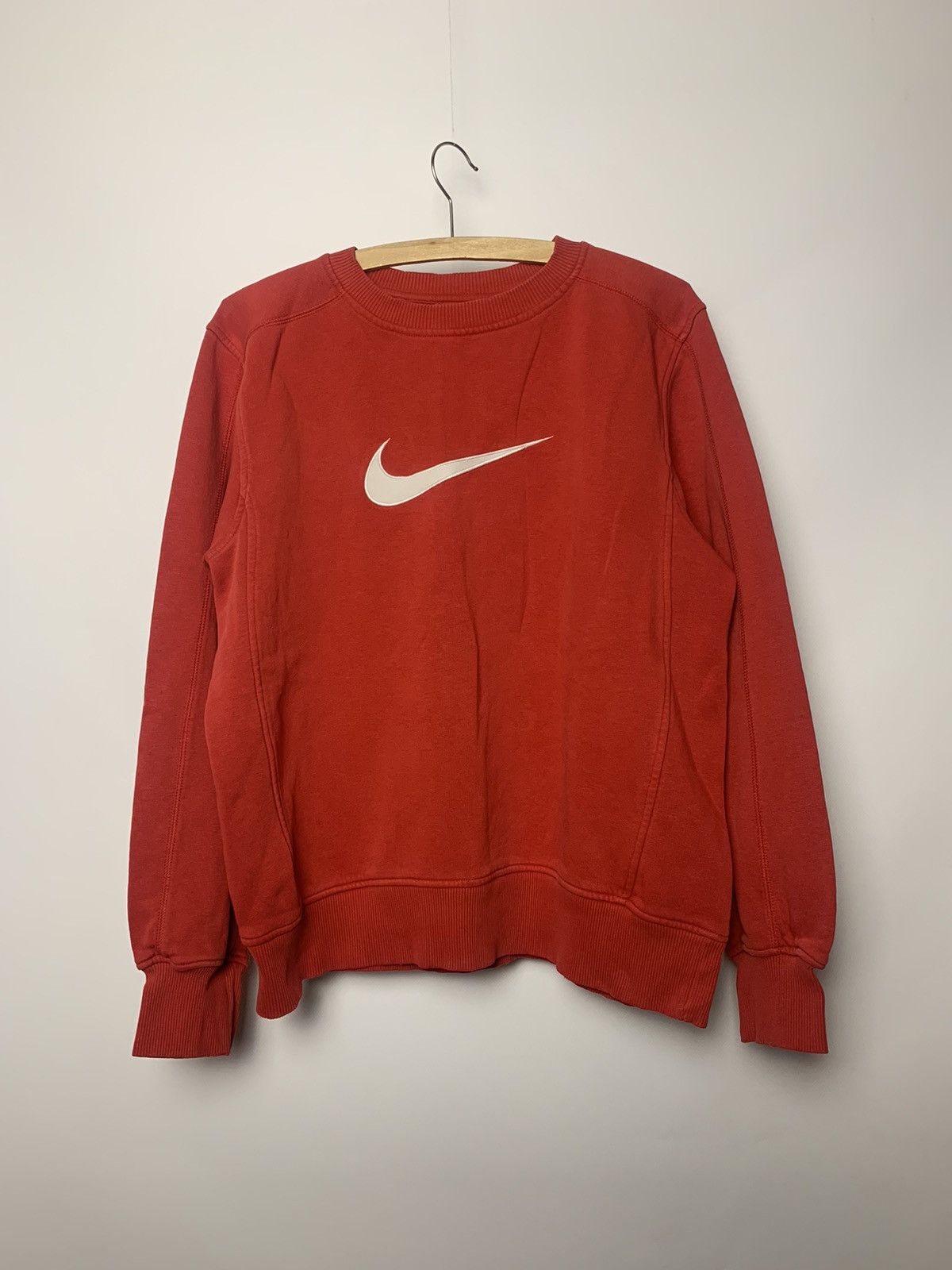 Nike × Vintage 🔥Vintage 00s Nike y2k big center logo sweatshirt Size US M / EU 48-50 / 2 - 1 Thumbnail