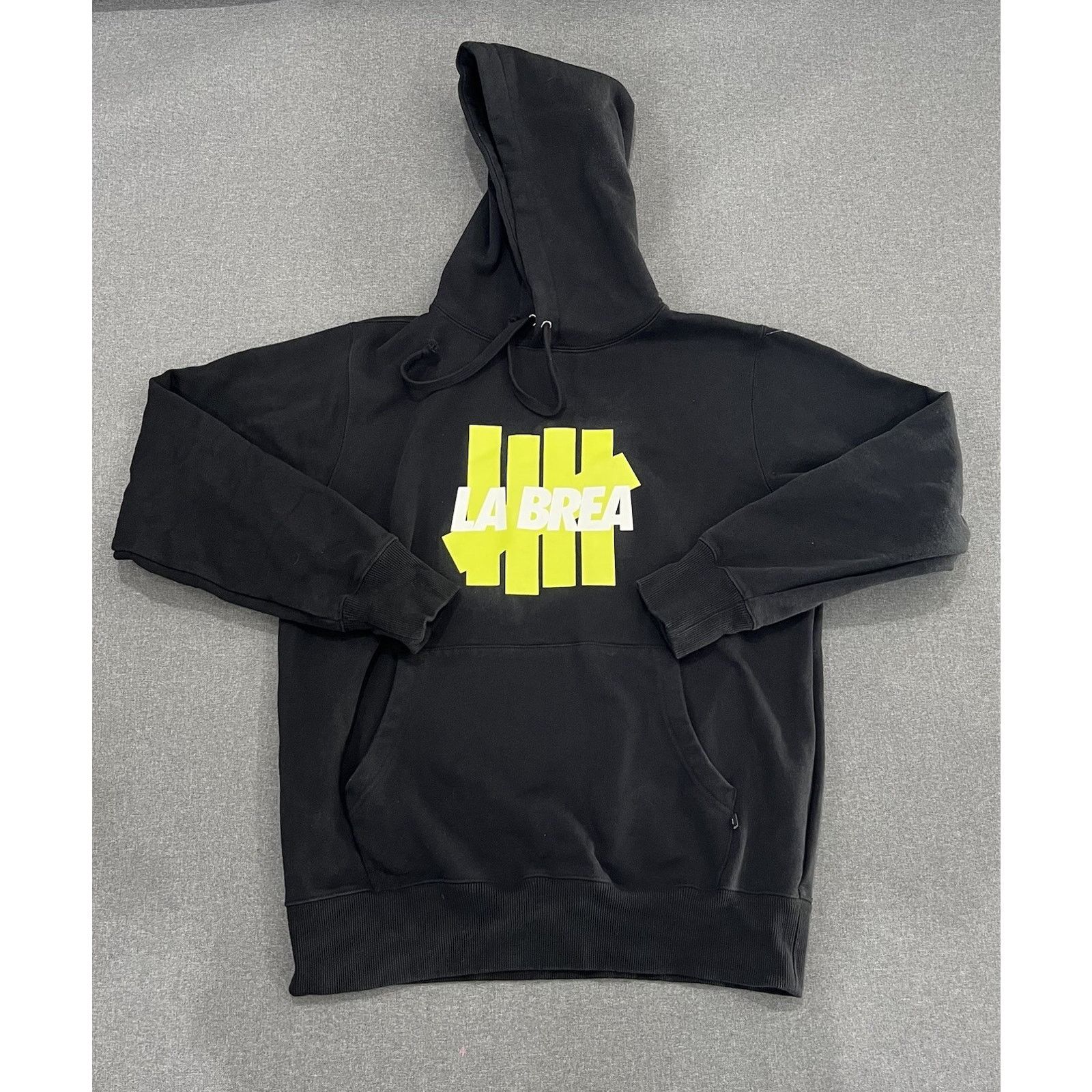 Undefeated Undefeated La Brea Pullover Hoodie Black - Size Small Hoody Size US S / EU 44-46 / 1 - 1 Thumbnail