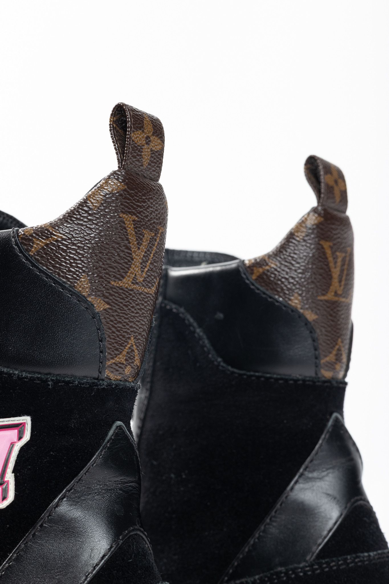 Louis Vuitton Louis Vuitton Laureate Black Suede & Monogram Patch Boots Size US 6.5 / IT 36.5 - 10 Thumbnail