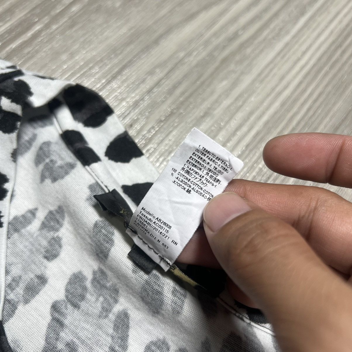 Versace Versace Yellow Gold Baroque Animalier Tee Size US M / EU 48-50 / 2 - 6 Thumbnail