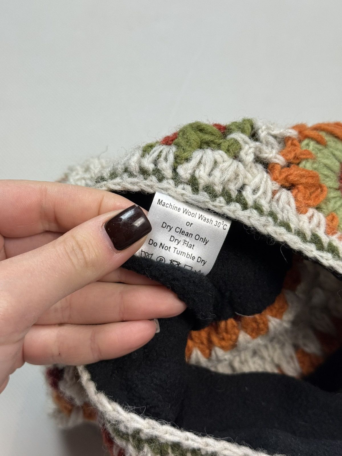 Other Pachamama Floral Pattern Hand Knitted Bobble Beanie Hat Size ONE SIZE - 14 Thumbnail
