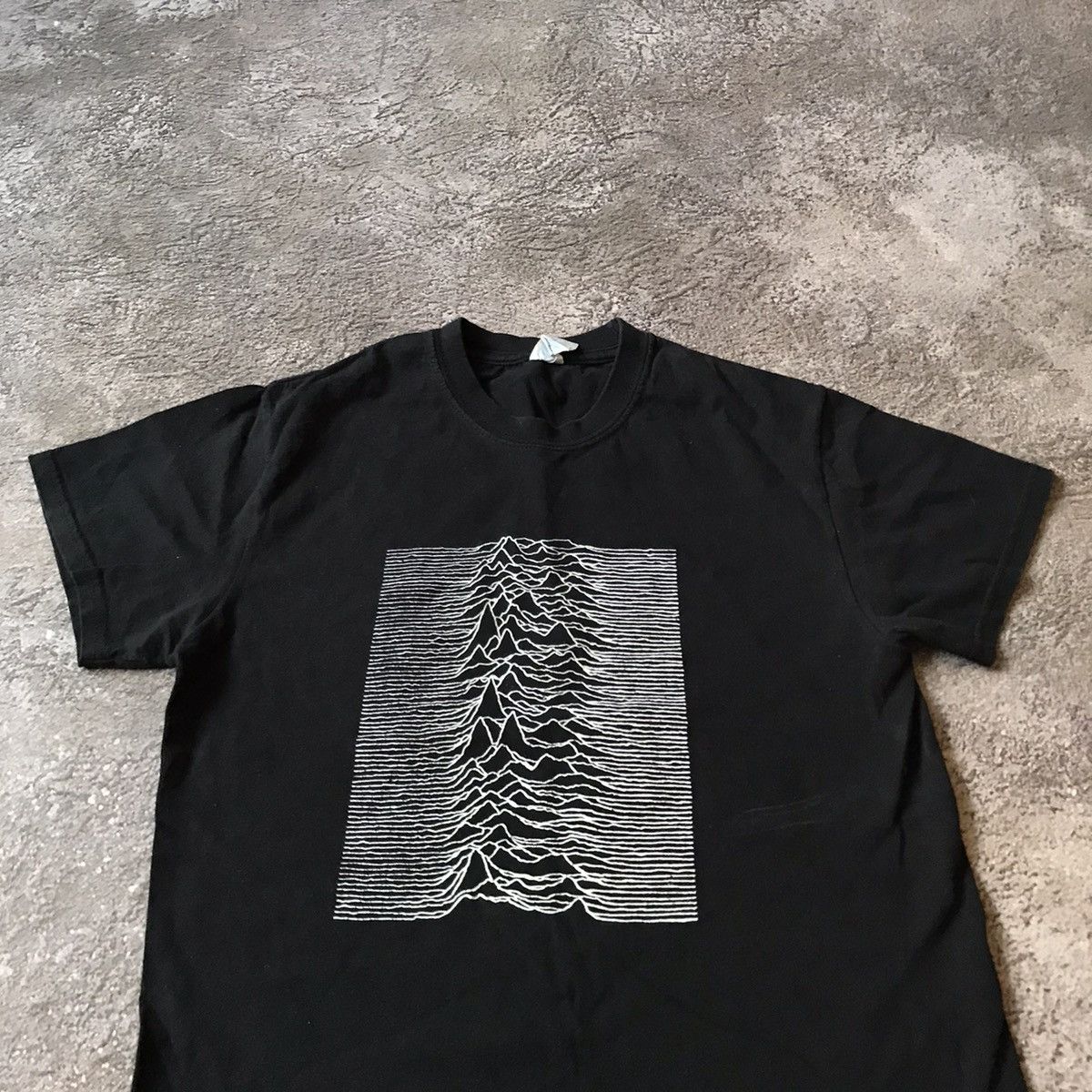 Vintage Vintage Y2K Joy Division Graphic Tee Band Grunge Baggy S Size US S / EU 44-46 / 1 - 2 Thumbnail