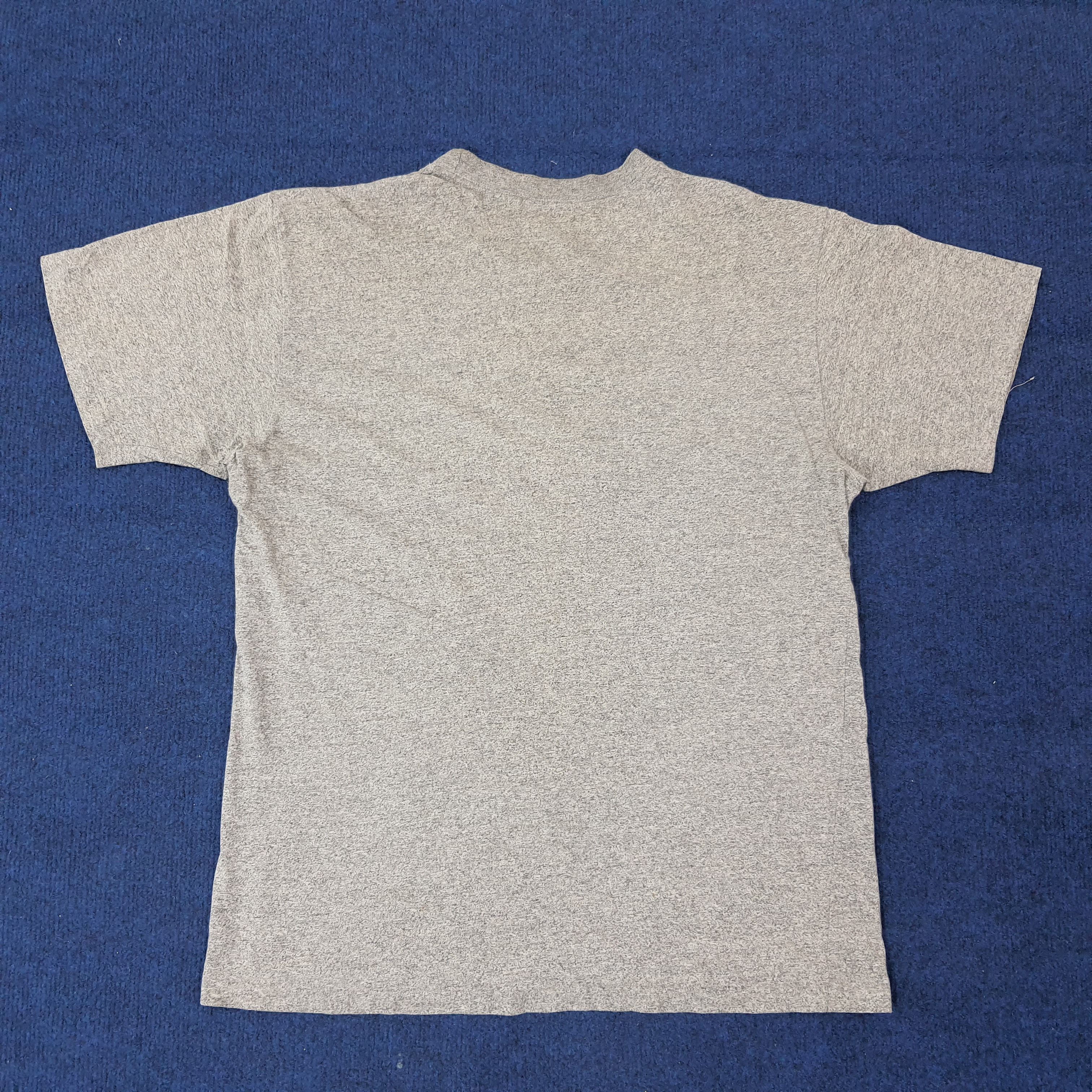 Yves Saint Laurent Vintage YSL Yves Saint Laurent Luxury Brand Tshirt C223N24 Size US M / EU 48-50 / 2 - 3 Thumbnail
